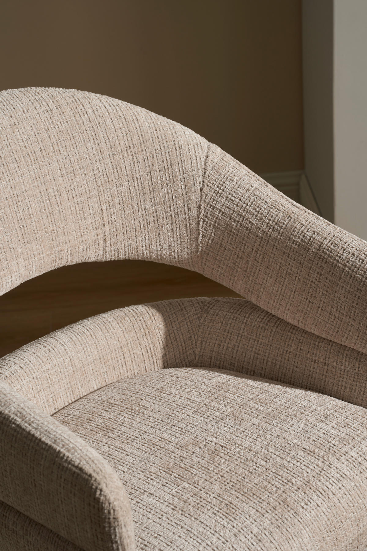 ARMLEHNSTUHL  Sitzfläche 360° drehbar Chenille  Beige  - Beige, MODERN, Holz/Textil (58/85/62cm) - Livetastic