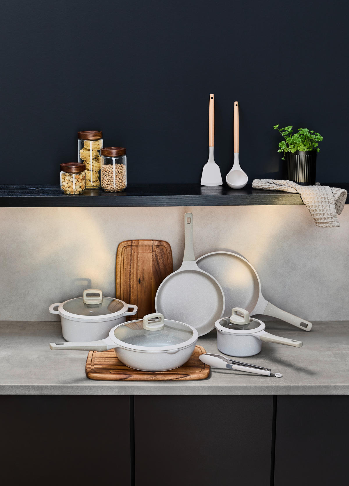 GRYT- OCH KASTRULLSET 8 delar  - klar/beige, Basics, metall/trä - Homeware Profession.