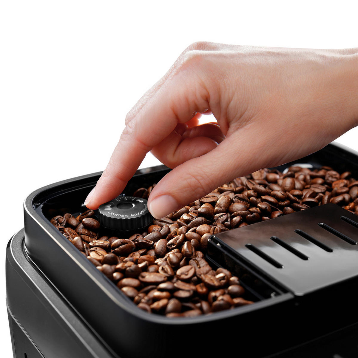 KAFFEEVOLLAUTOMAT  - Basics (44/24/36cm) - DeLonghi