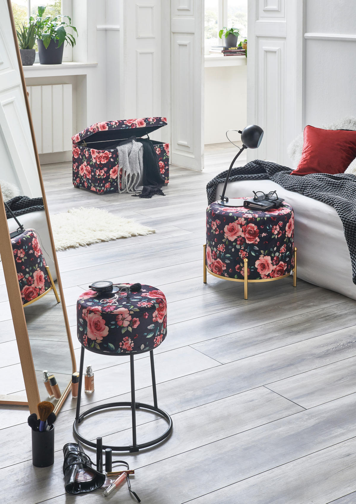 HOCKER in Metall, Textil, Holzwerkstoff Multicolor, Schwarz  - Multicolor/Schwarz, Design, Holzwerkstoff/Textil (30/46/30cm)