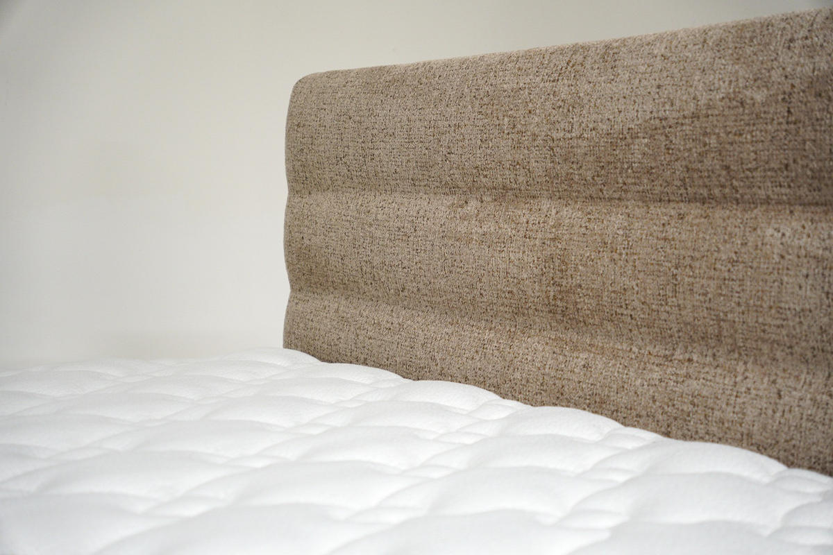 Pat, bej - bej/negru, Basics, metal (160/200cm) - Voleo