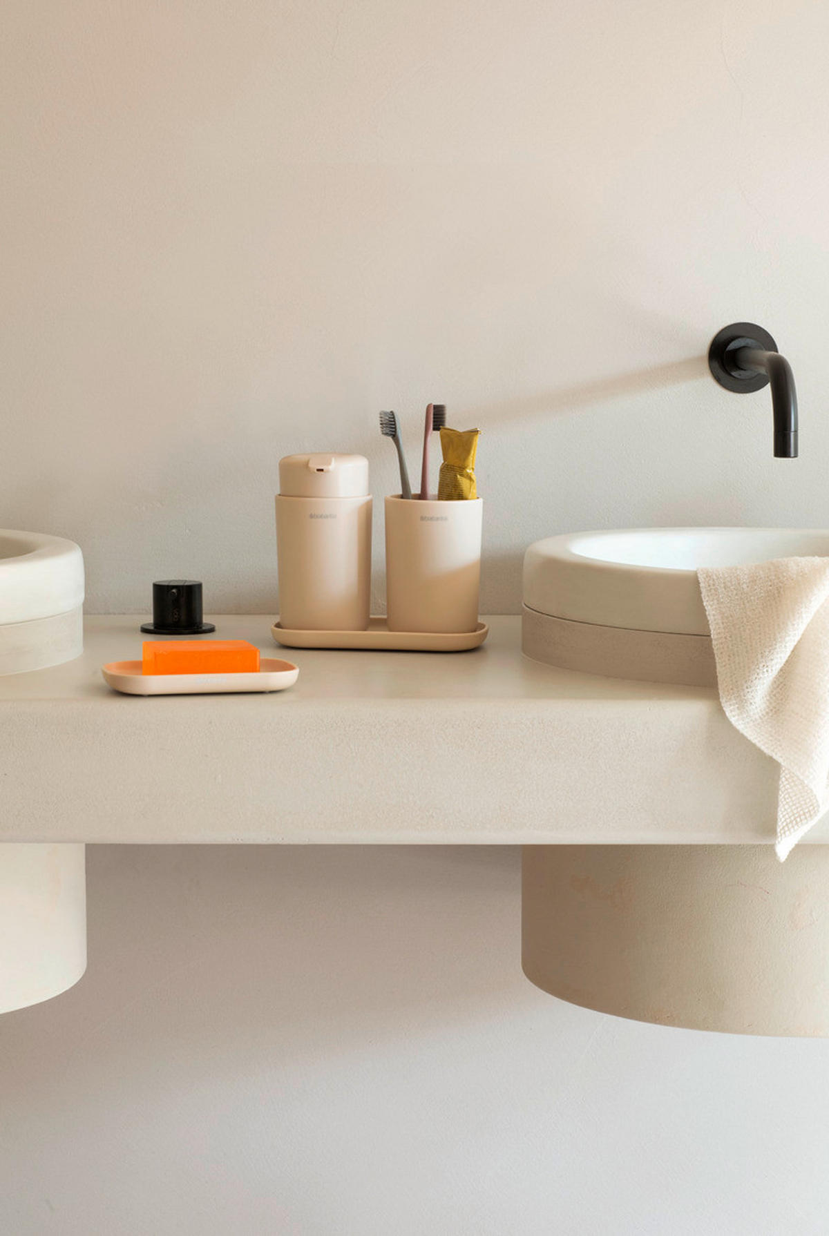 Handfatsset plast  - beige, Basics, plast (16,8/14,9/9,7cm) - Brabantia