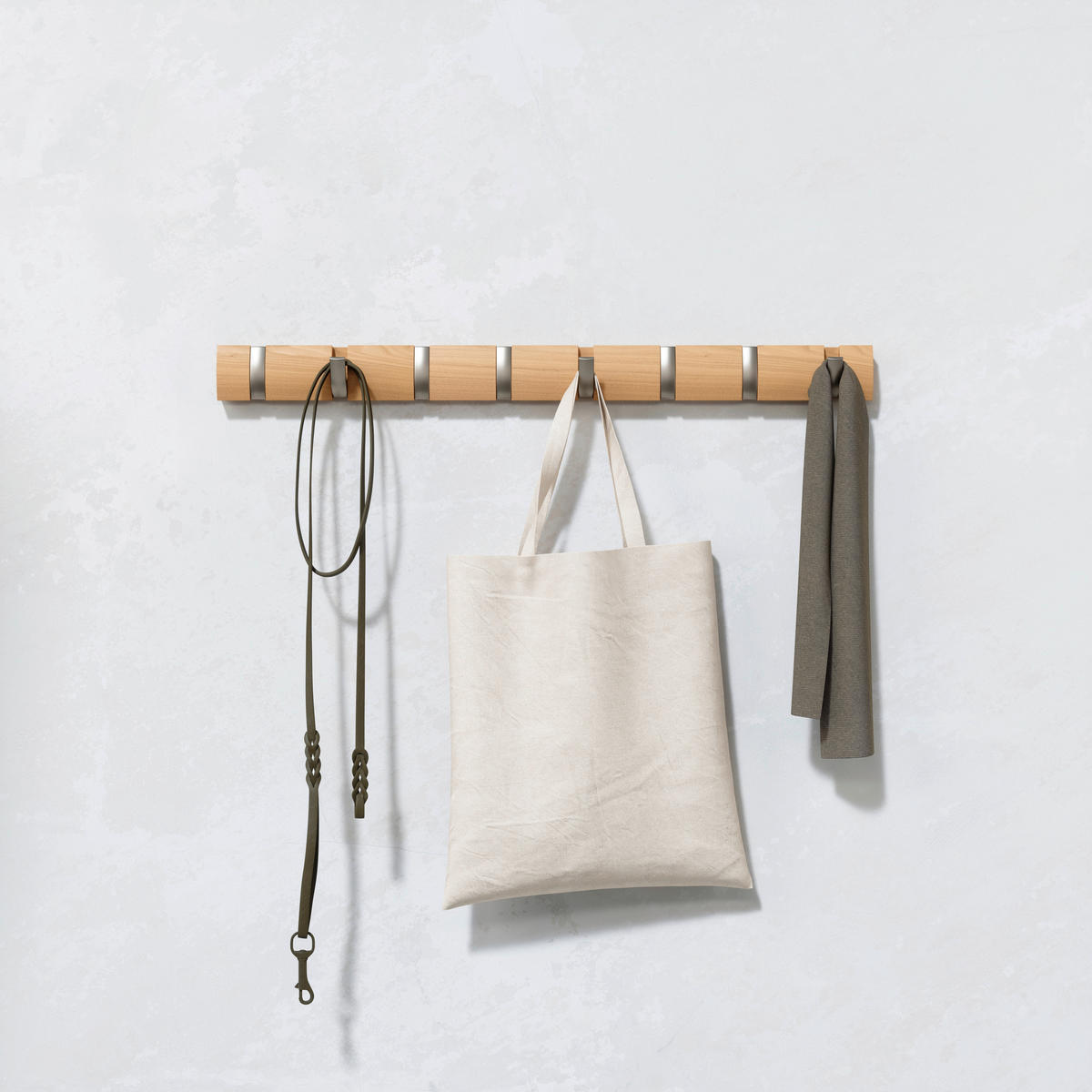 WANDGARDEROBE  in Esche Naturfarben  - Naturfarben, Design, Holz/Kunststoff (6,4/3,2/81,3cm) - Umbra