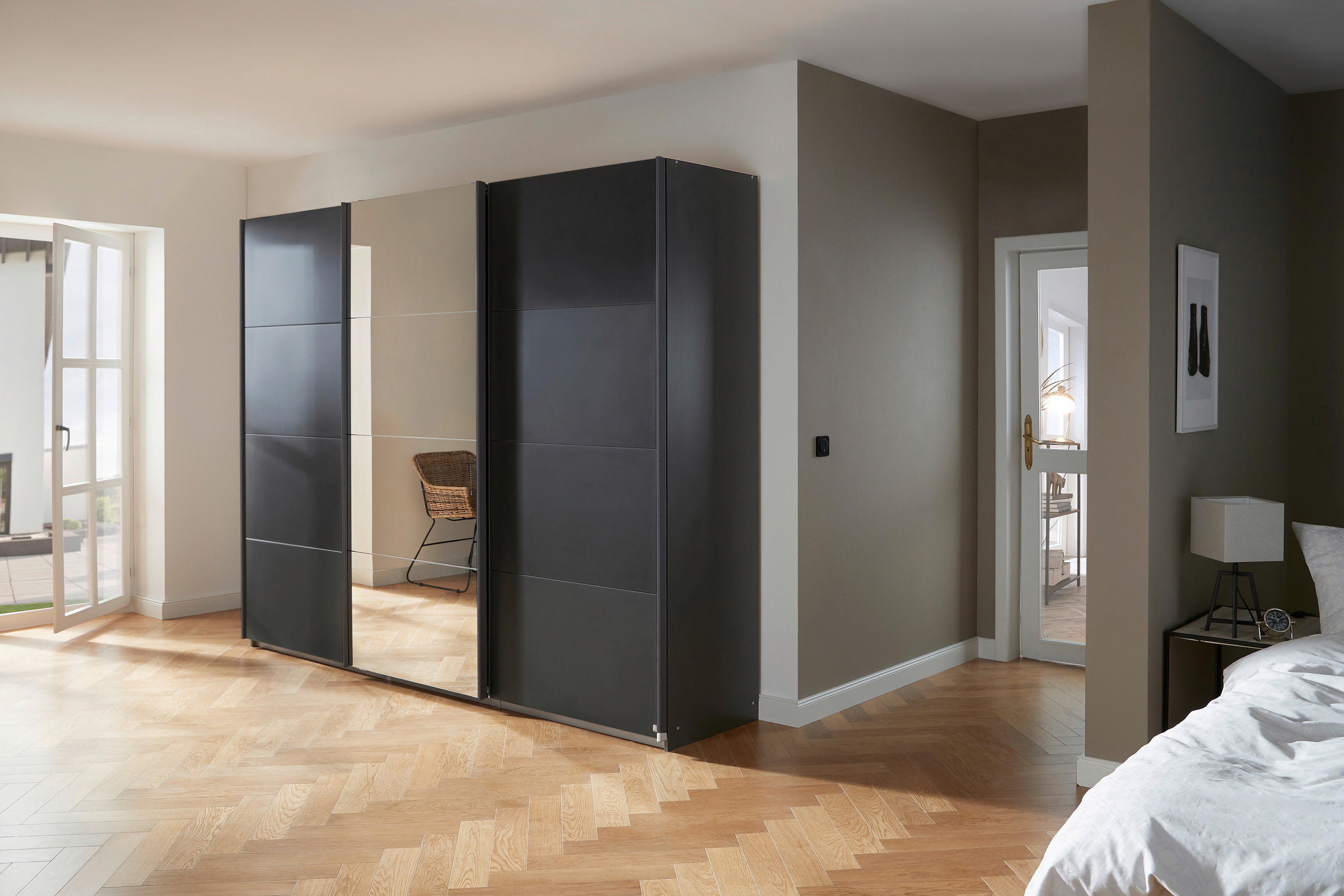 FÜGGESZTETT TOLÓAJTÓS SZEKRÉN szürke  - sötétszürke/szürke, Design, faalapú anyag/Üveg (270/230/62cm) - Xora