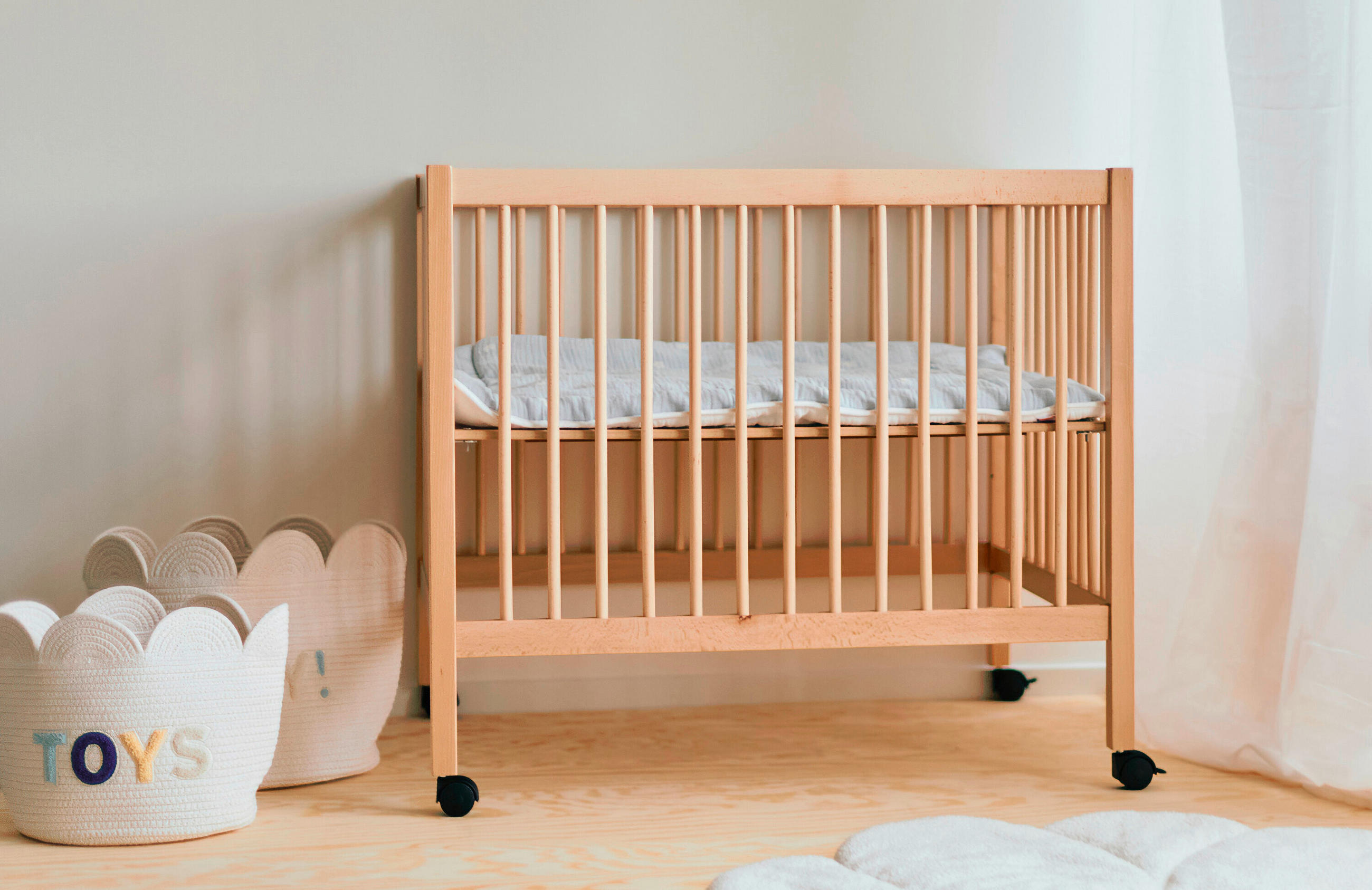 LAUFGITTER PA97NA Natur inkl. Rollen 98/78/82 cm  - Naturfarben, KONVENTIONELL, Holz/Kunststoff (98/78/82cm) - Childhome