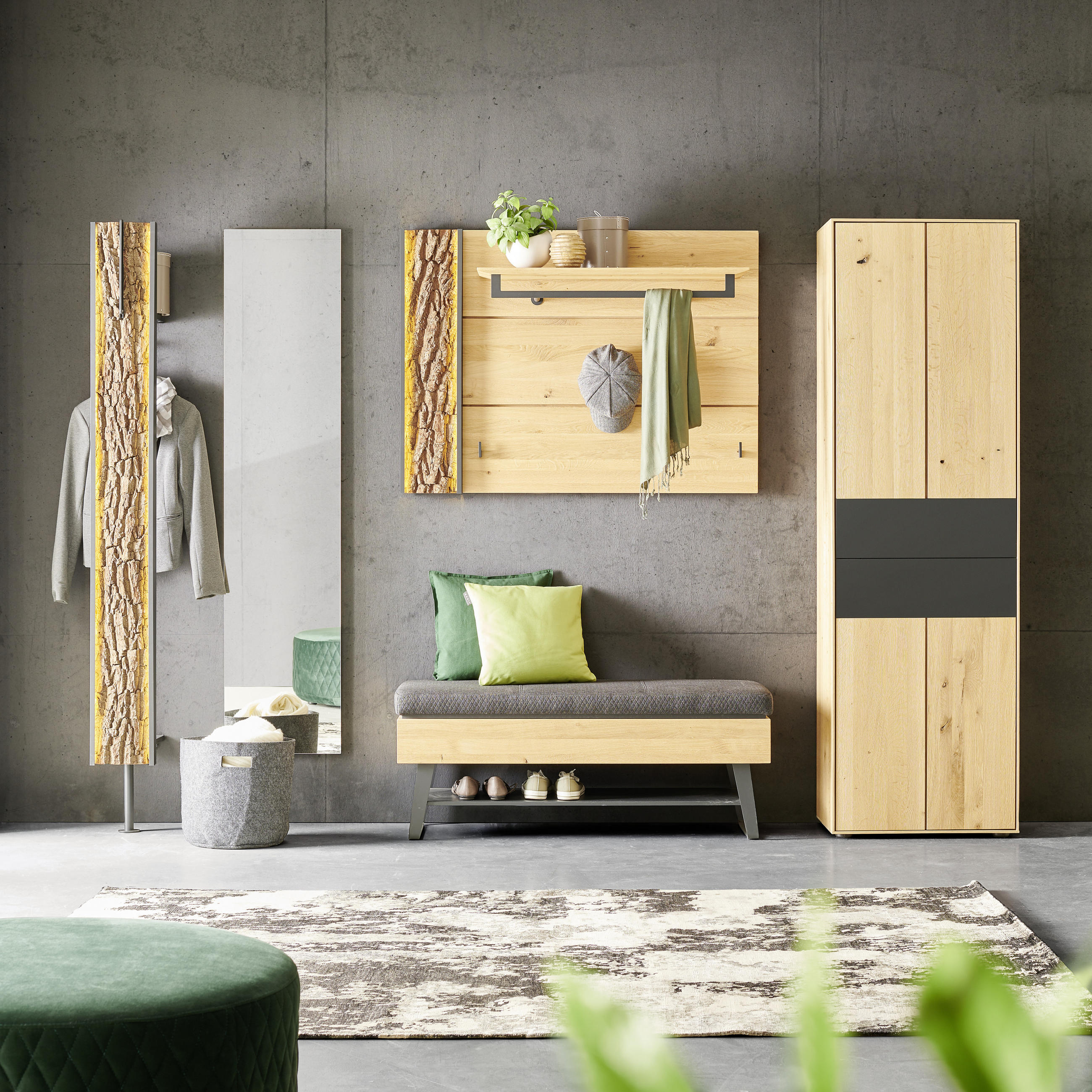 WANDGARDEROBE Kerneiche vollmassiv Anthrazit, Eichefarben - Eichefarben/Anthrazit, Design, Holz/Metall (20/191/28cm) - Valnatura