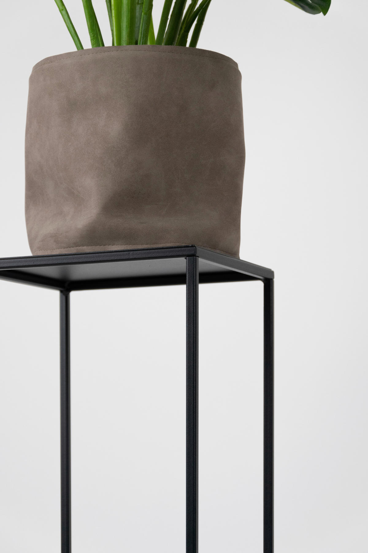 BLUMENSTÄNDER in Metall  - Schwarz, Basics, Metall (25/47/25cm)