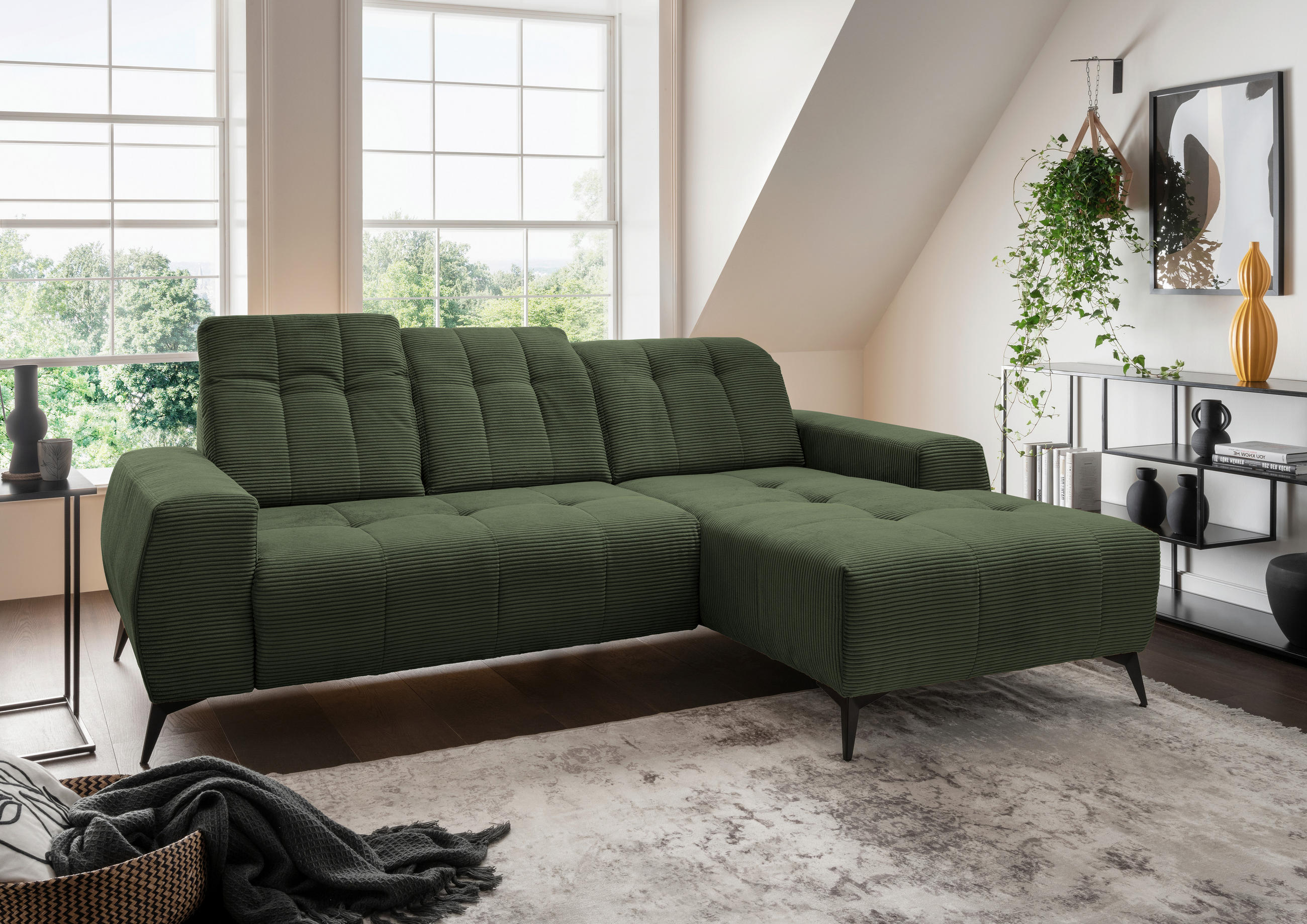 ECKSOFA in Cord Dunkelgrün  258/180 cm  - Dunkelgrün/Schwarz, MODERN, Textil/Metall (258/180cm) - Livetastic