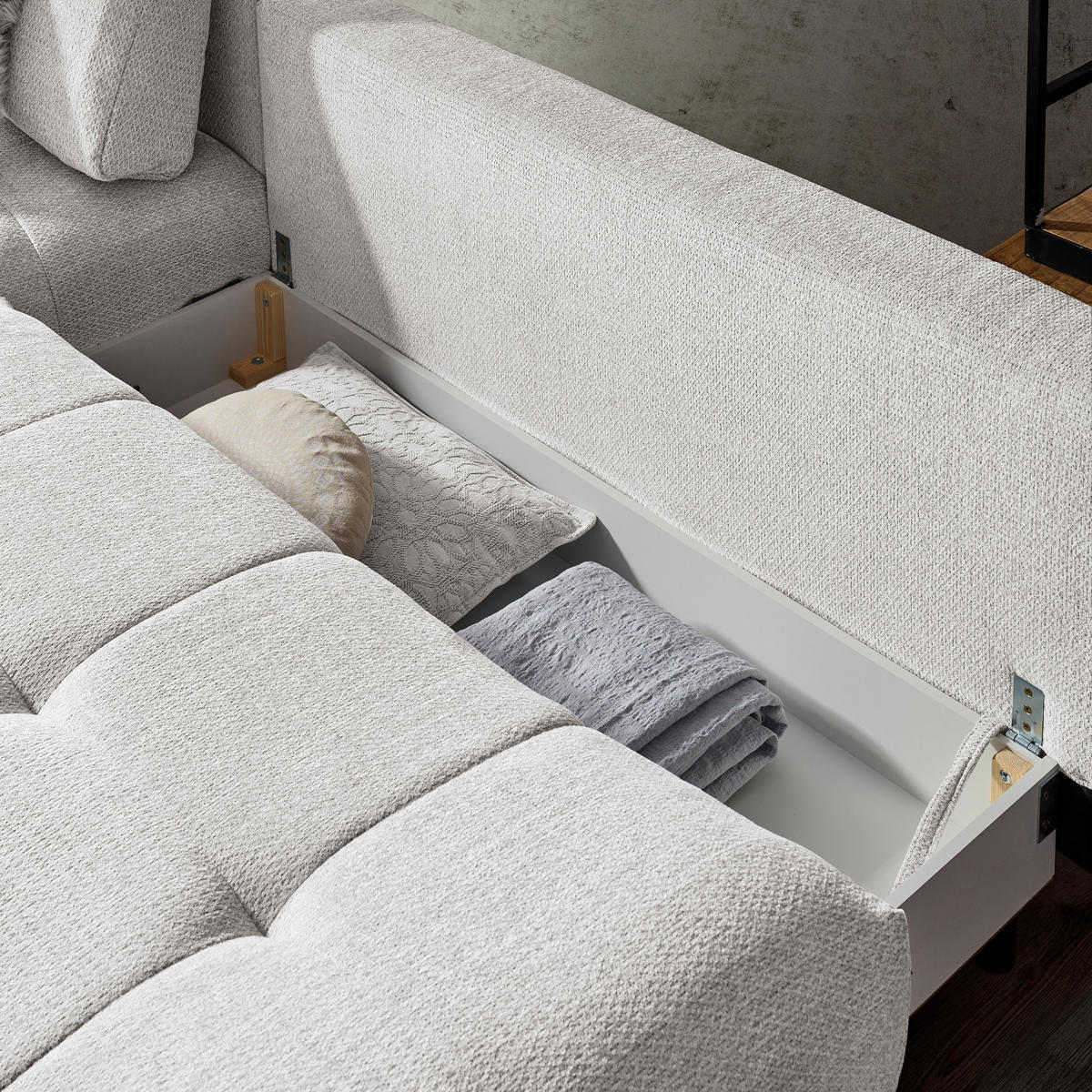 ECKSOFA Hellgrau Chenille  - Hellgrau/Schwarz, MODERN, Textil/Metall (182/290cm) - Hom`in