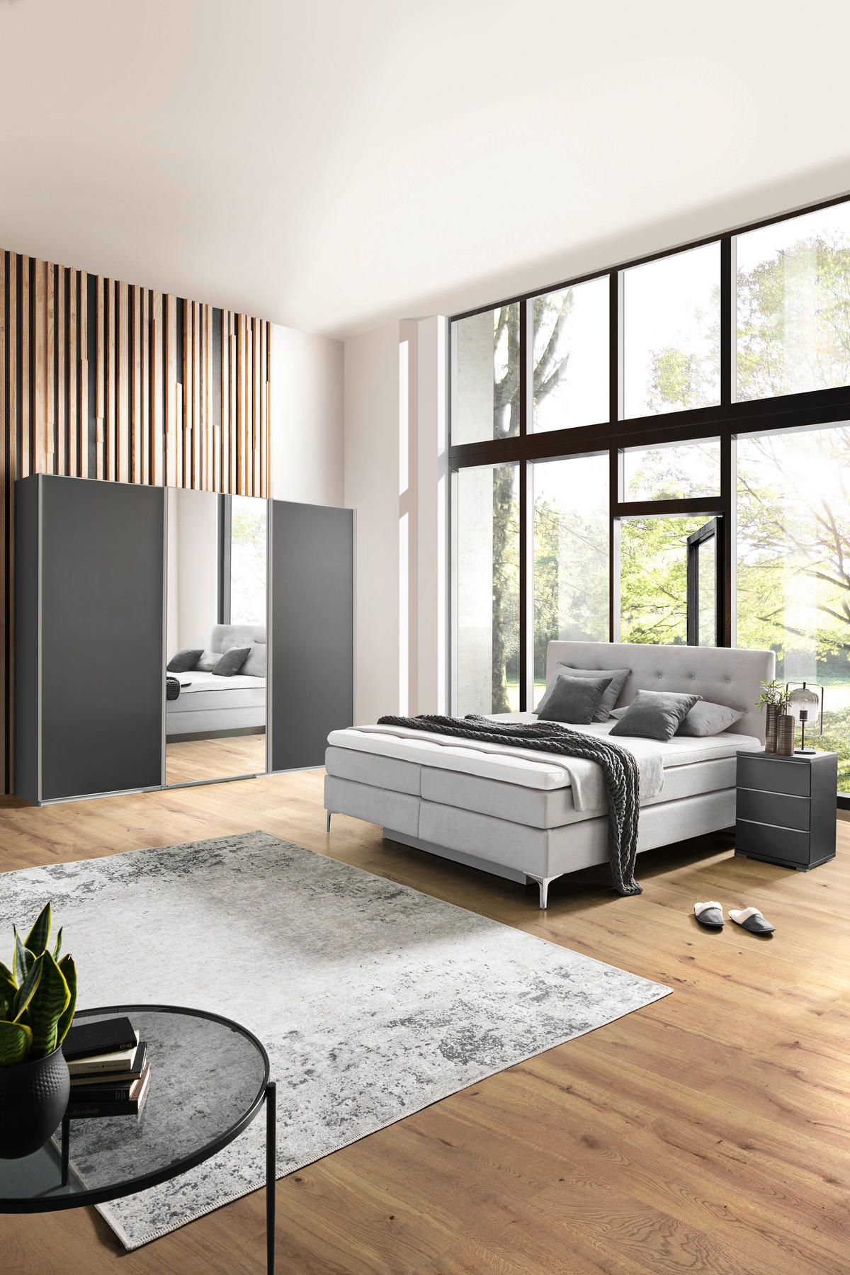 SCHWEBETÜRENSCHRANK in Dunkelgrau  - Dunkelgrau/Alufarben, Konventionell, Glas/Holzwerkstoff (249/240/68cm) - Moderano