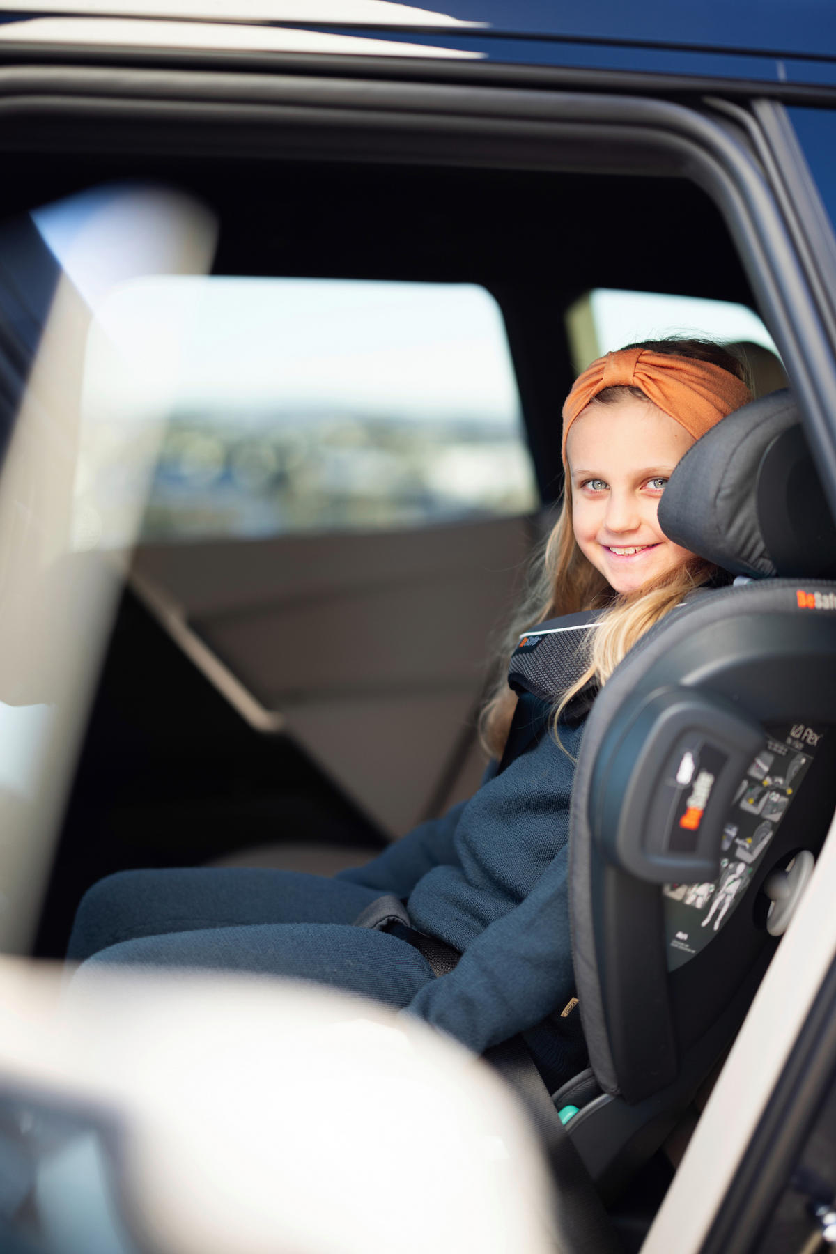 DJEČJA AUTOSJEDALICA  IZI FLEX FIX 2 I-SIZE  - antracit, Basics, tekstil/plastika (7kg) - Besafe