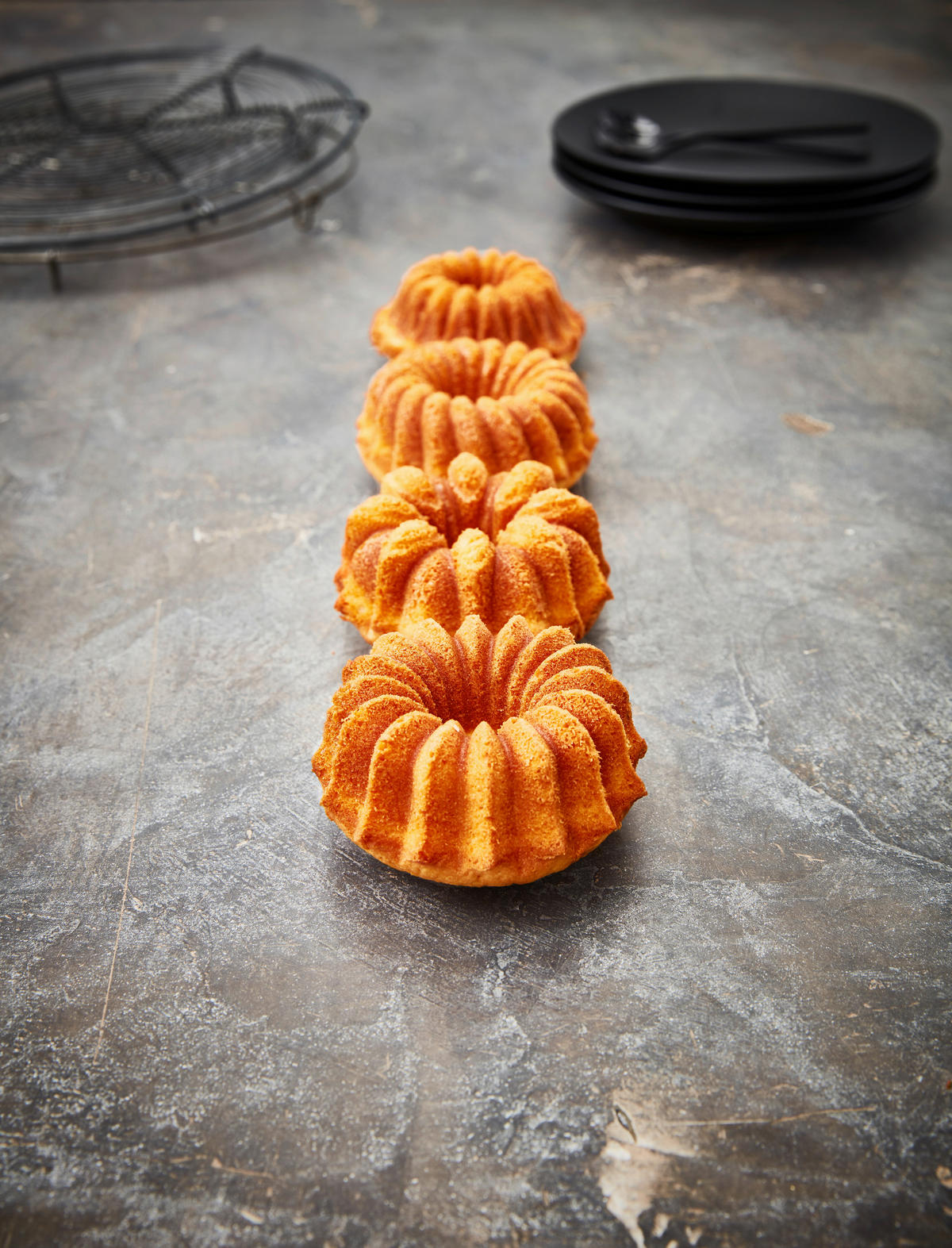 GUGELHUPFFORM CONTOURA 24/4,5/24 cm  - Goldfarben, Design, Metall (24/4,5/24cm) - Birkmann