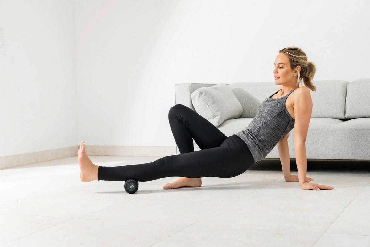 MASSAGEROLLE - Schwarz, KONVENTIONELL, Kunststoff (15,6/8,7/8,7cm) - Beurer