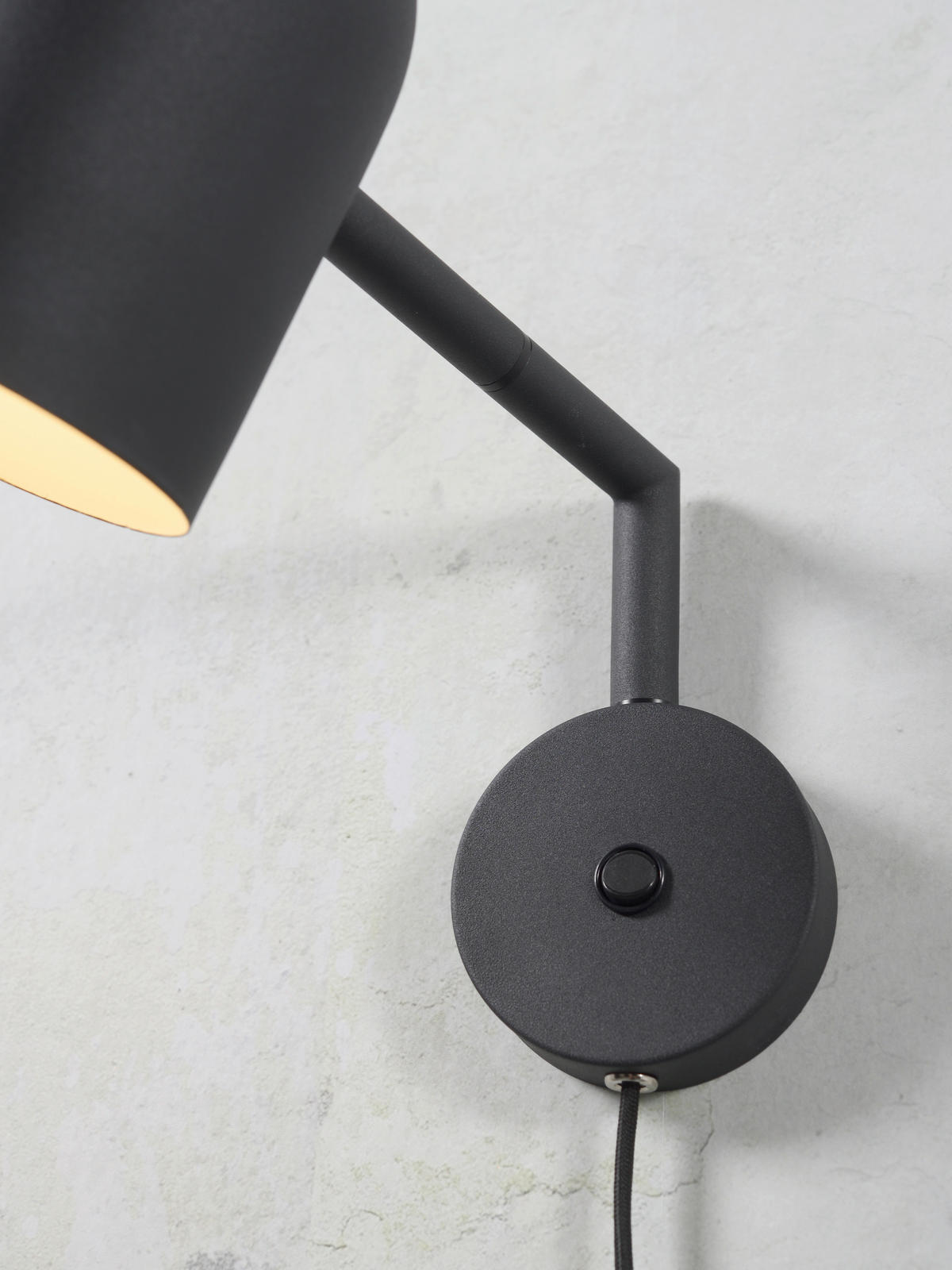WANDLEUCHTE - Schwarz, Design, Metall (33/15/33cm) - It's about Romi