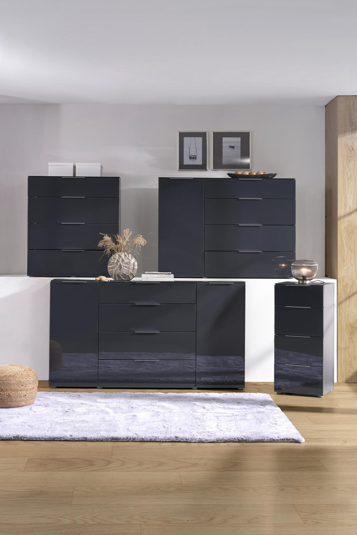 KOMÓD 45/101/42 cm  - alumíniumszínű/antracit, Design, faalapú anyag/Üveg (45/101/42cm) - Voleo