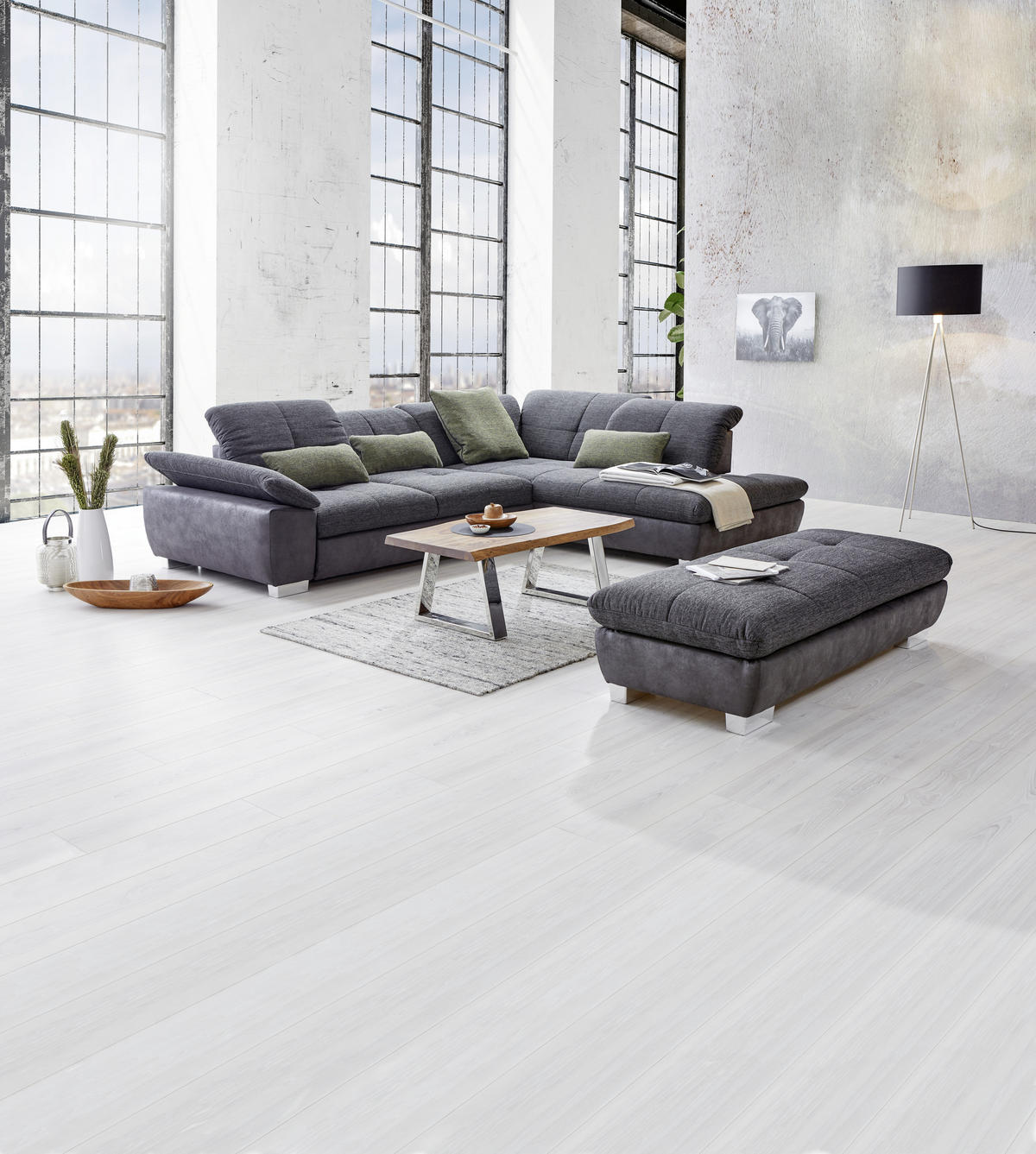 ECKSOFA Schwarz, Dunkelgrau Chenille, Mikrofaser  - Chromfarben/Dunkelgrau, Design, Textil (242/313cm) - Xora