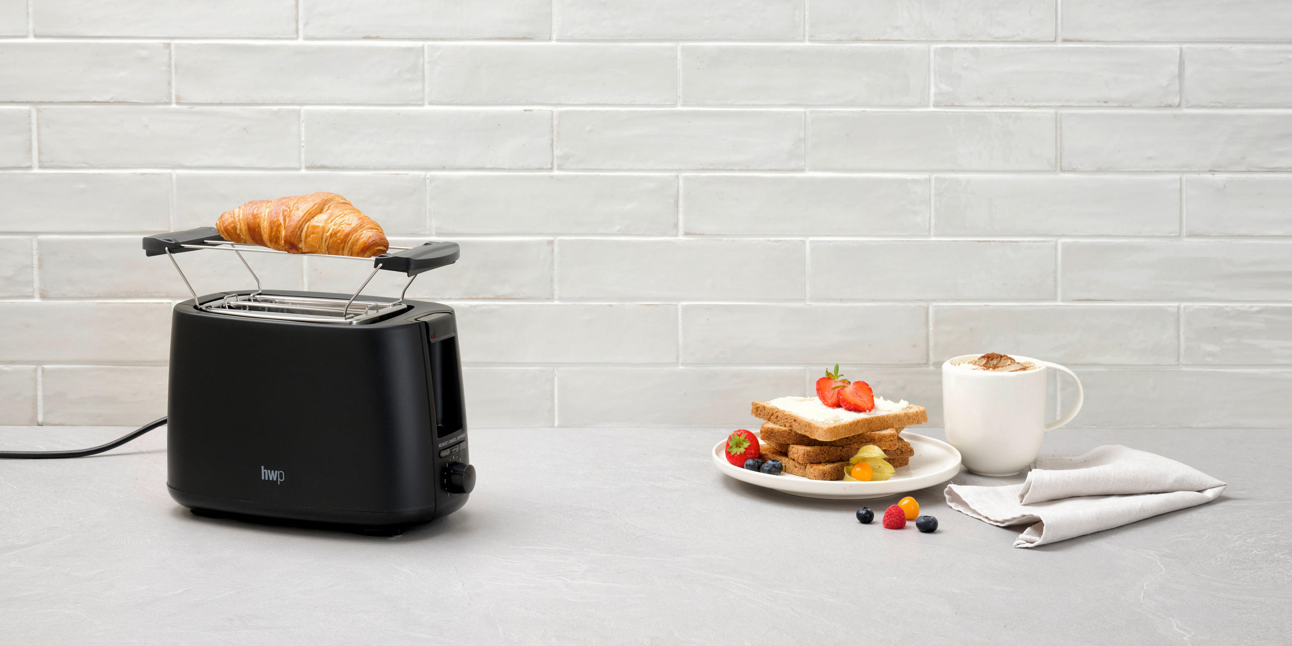 TOASTER  - Schwarz, Basics, Kunststoff/Metall (26,5/15,2/17,2cm) - Homeware Profession.