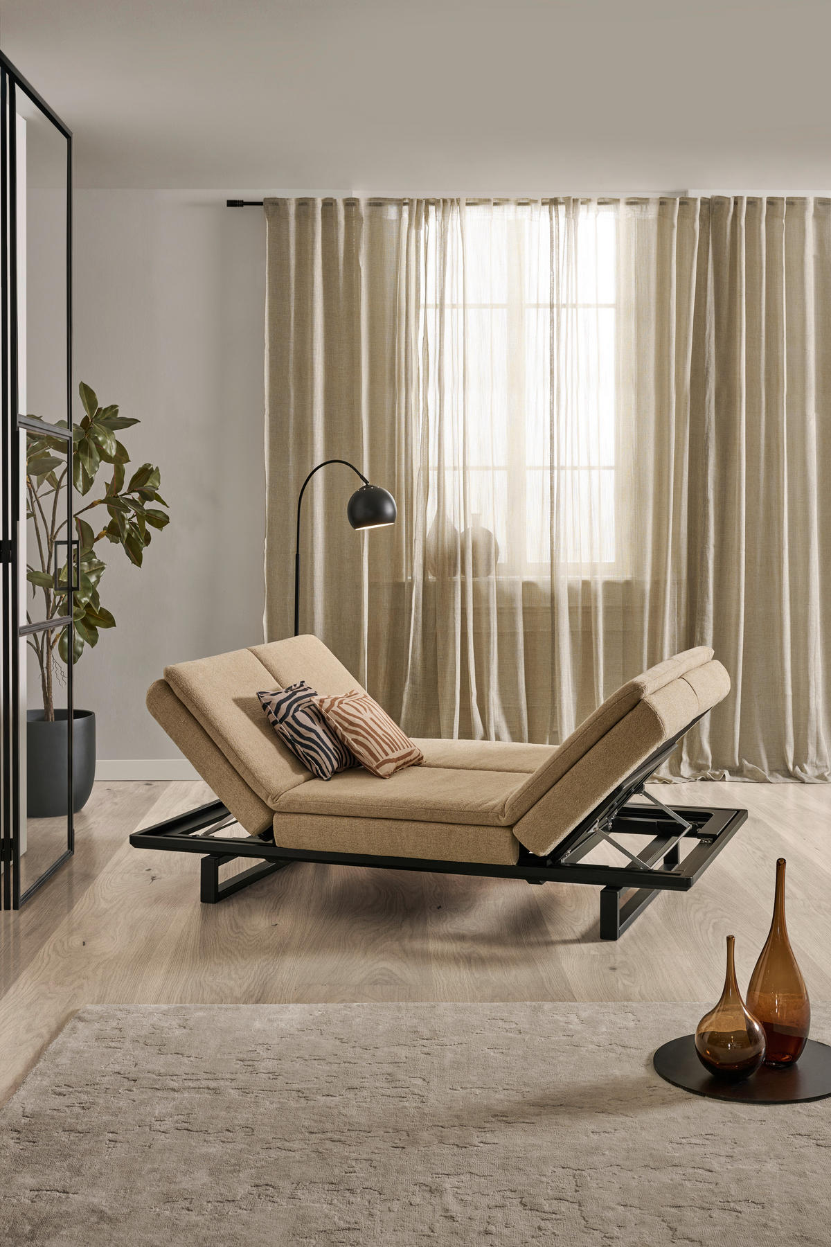 SCHLAFSOFA  in Flachgewebe Beige  - Beige/Schwarz, Design, Holz/Textil (201/80/120cm) - Joka