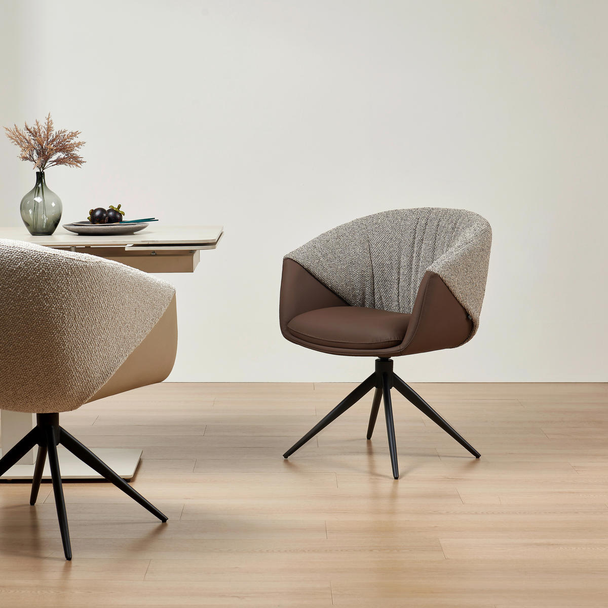 ARMLEHNSTUHL  Sitzfläche 360° drehbar, automatische Rückholfunktion Webstoff Echtleder  - Schwarz/Braun, Design, Leder/Textil (63,5/82,5/63cm) - Novel