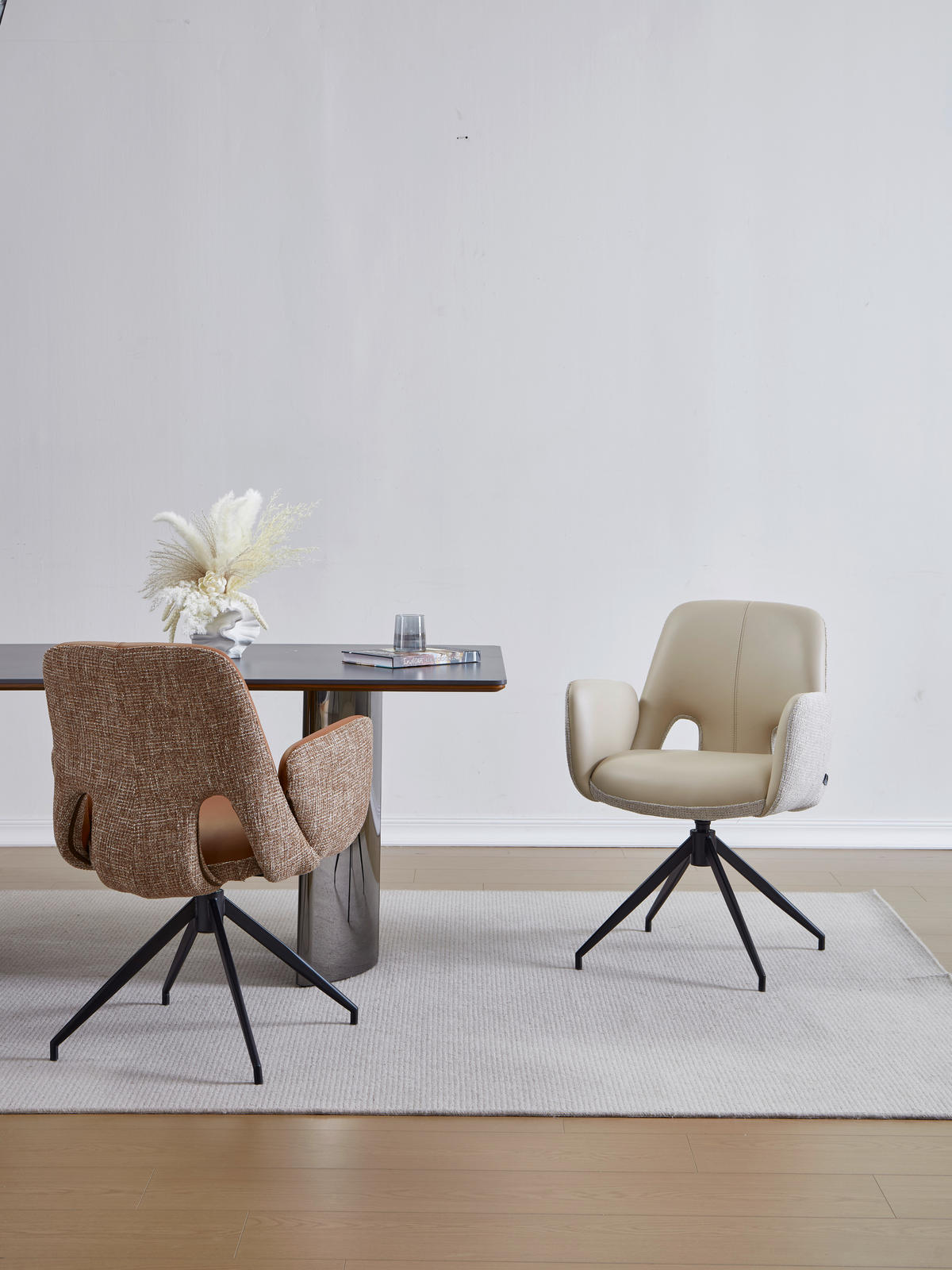 ARMLEHNSTUHL  Sitzfläche 360° drehbar, automatische Rückholfunktion Leinenoptik Echtleder  - Beige/Schwarz, Design, Leder/Textil (60/85/62cm) - Dieter Knoll