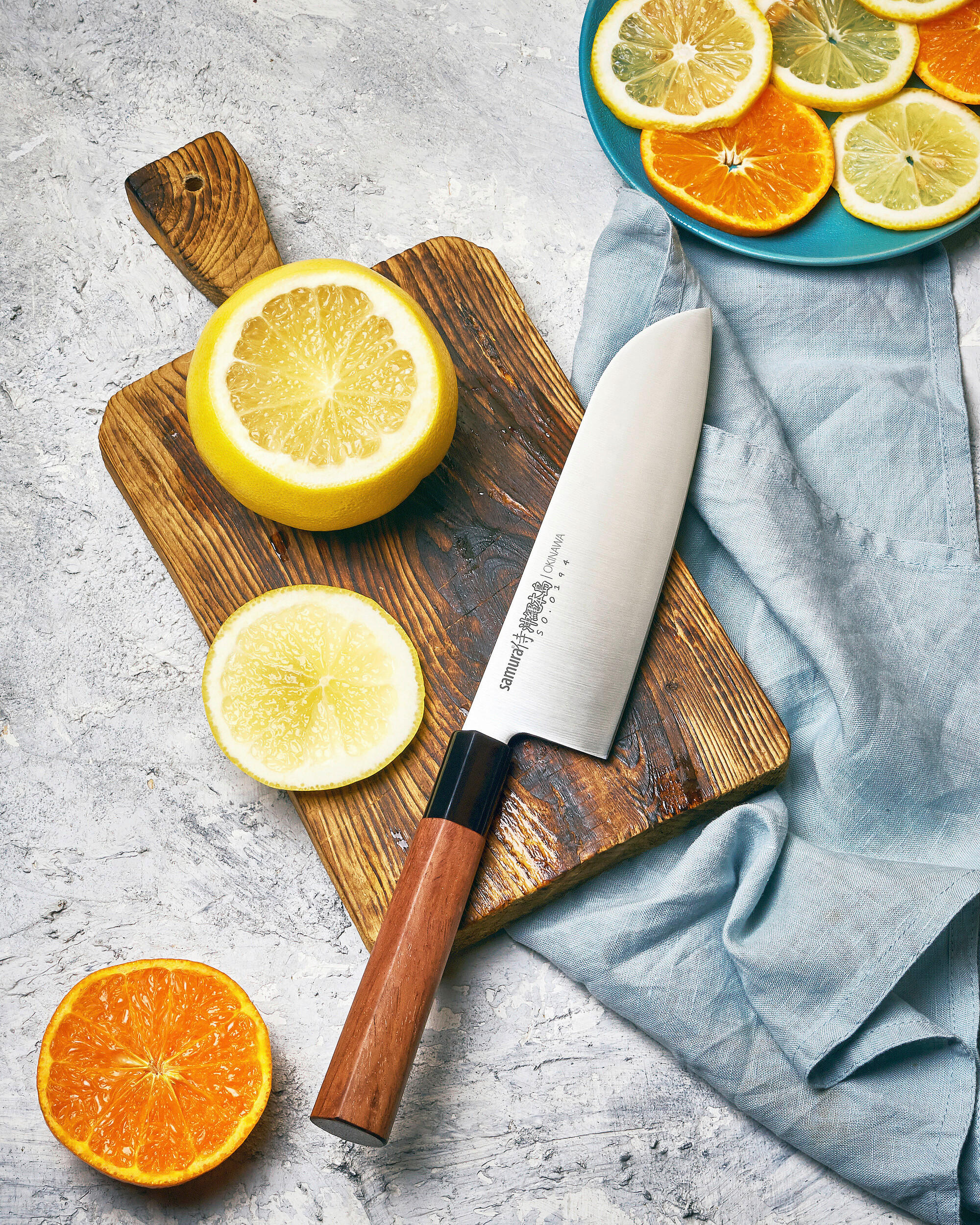 NOŽ SANTOKU  OKINAWA 32,3/5,7/2,2 cm           nerjaveče jeklo - srebrne barve/rjava, Basics, kovina/leseni material (32,3/5,7/2,2cm) - Samura