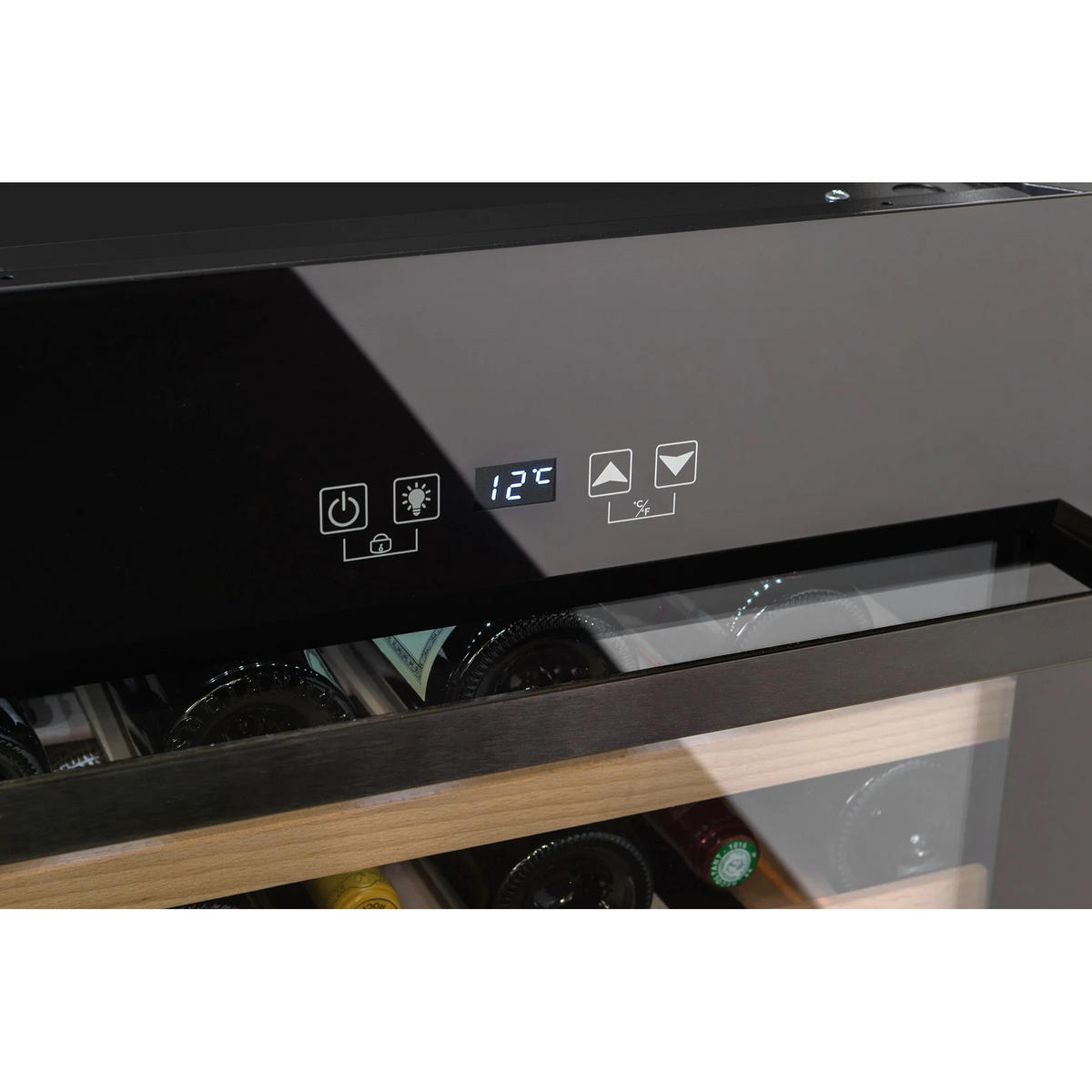 WEINKÜHLSCHRANK LSBI28B  - Basics, Glas/Holz (59,0/45,5/56,3cm)