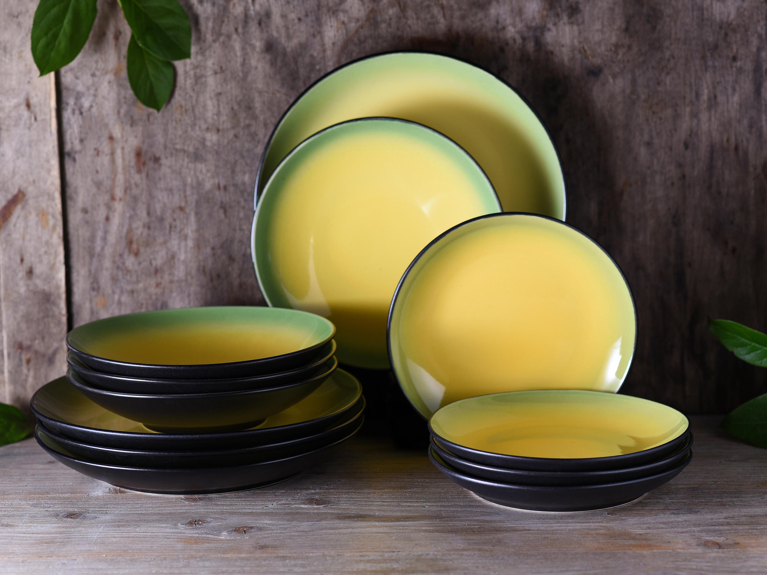 Thumbnail - Creatable Tafelservice Hot Green, Grün, Schwarz, Hellgelb, Keramik, 12-teilig, lebensmittelecht, stapelbar, Essen & Trin...