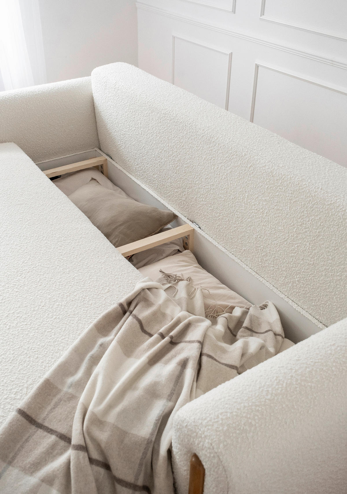 SCHLAFSOFA in Bouclé Creme, Naturfarben  - Eichefarben/Creme, Design, Holz/Textil (244/97/97cm) - MID.YOU
