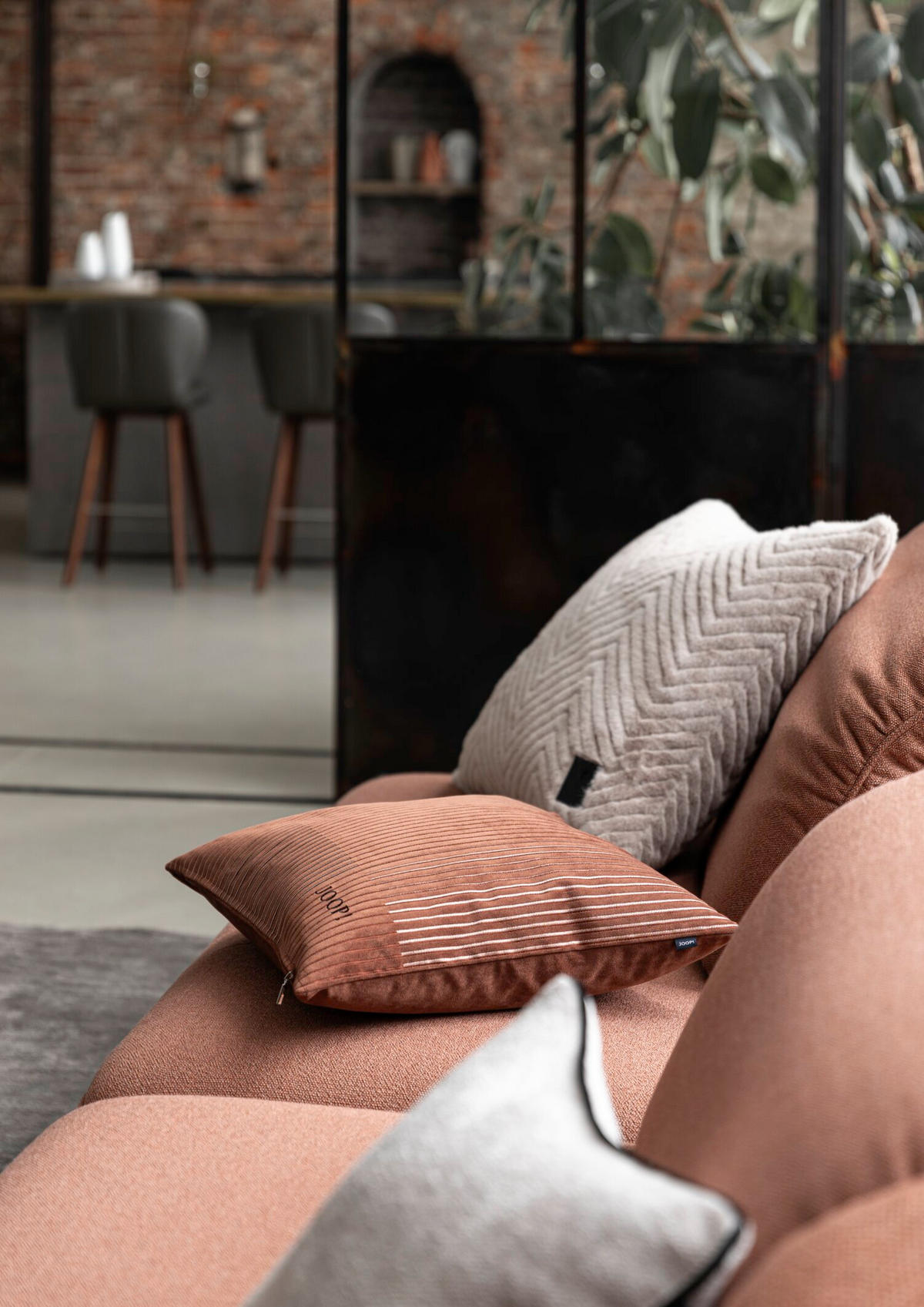 POTAH NA POLŠTÁŘ  50/50 cm - šedá/krémová, Trend, textil (50/50cm) - Joop!