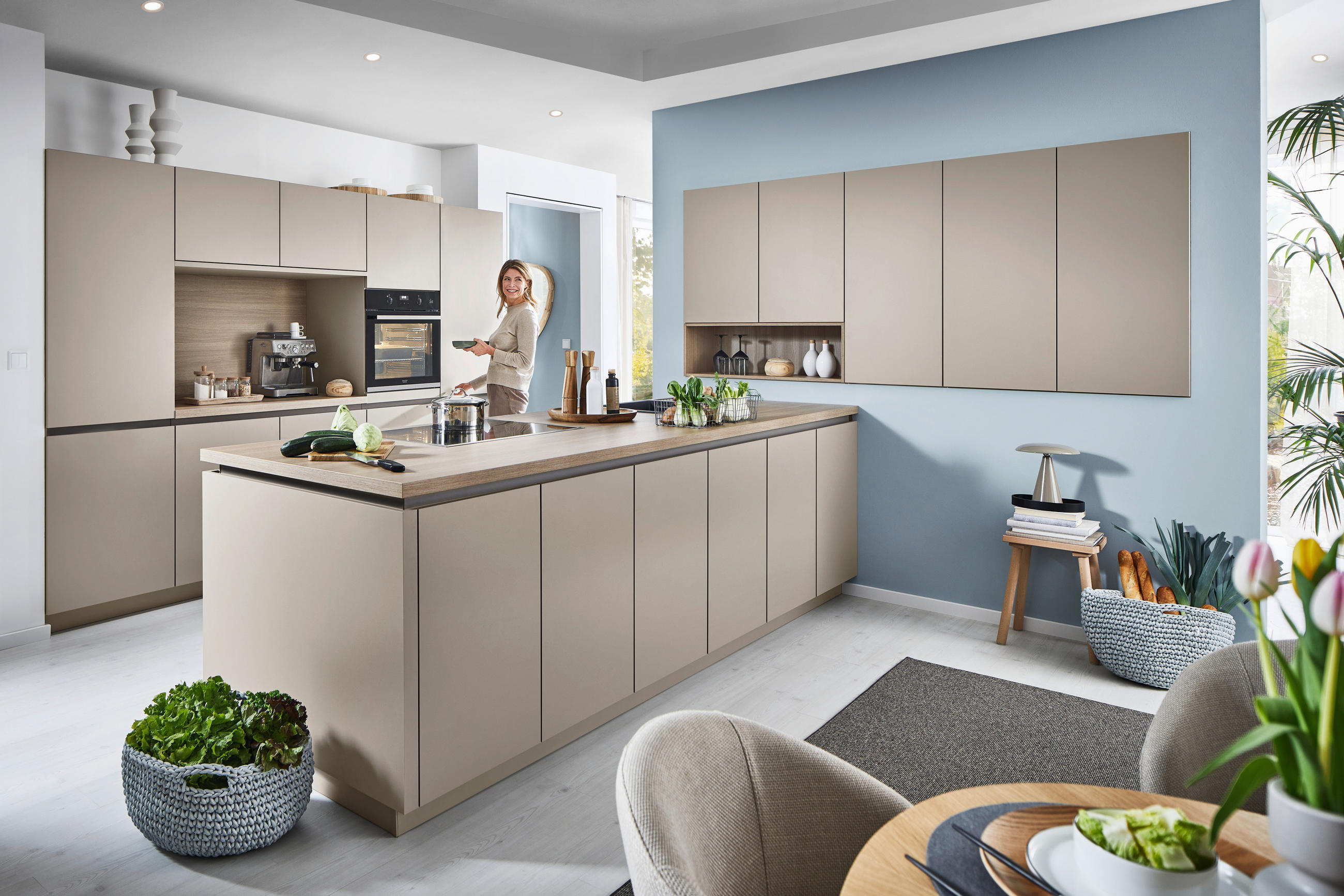 EINBAUKÜCHE   - Lavagrau, Design, Holzwerkstoff - Dieter Knoll