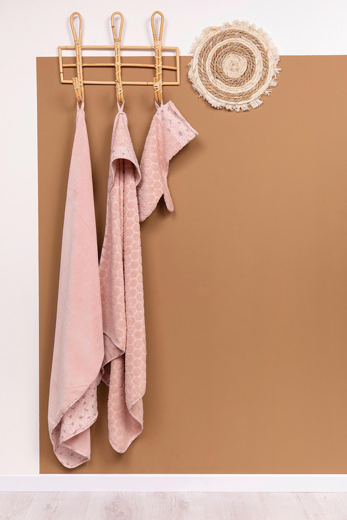 OSUŠKA S KAPUCÍ - tmavě růžová/růžová, Basics, textil (85/75cm) - Bebe Jou