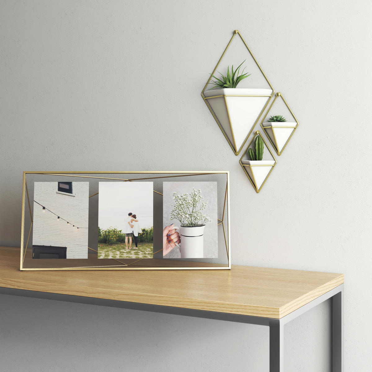 COLLAGERAM 22,9/8,3/48,3 cm  - mässingsfärgad, Design, metall/glas (22,9/8,3/48,3cm) - Umbra