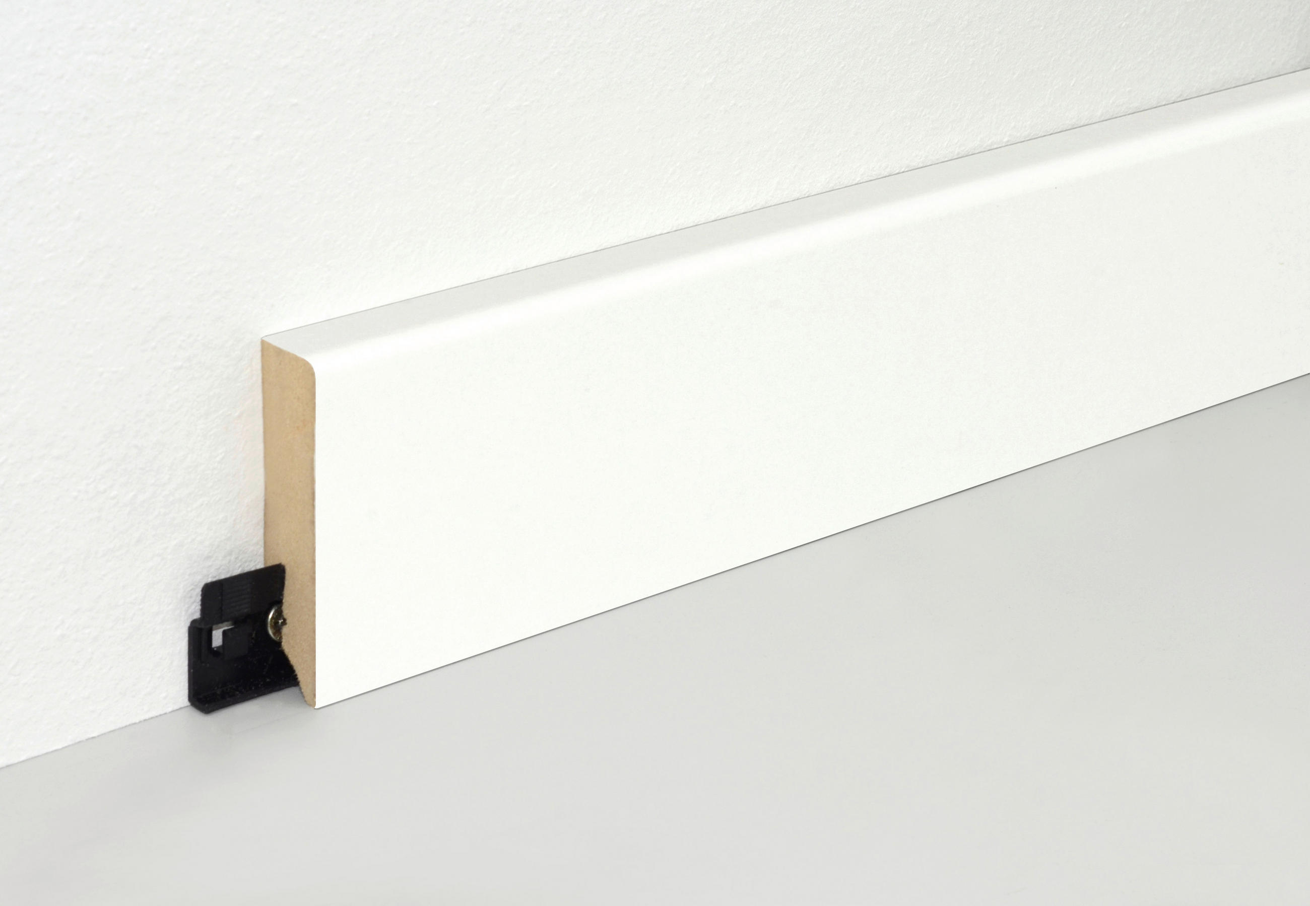 SOCKELLEISTE Econfloor WEISS SLW 070  per  m² - Weiss, Basics, Holzwerkstoff (240/7/1,6cm)