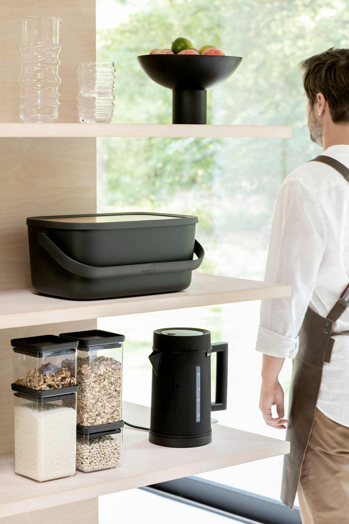 POSODA ZA KRUH   39.5/16.3/25.5 cm           - temno siva, Design, umetna masa/les (39.5/16.3/25.5cm) - Brabantia