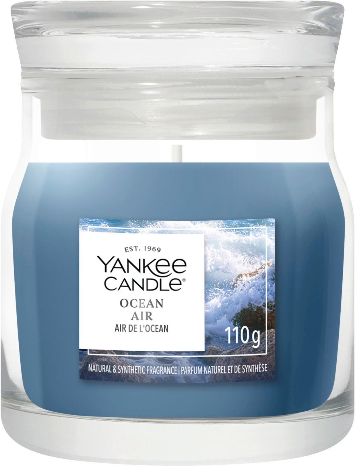 ILLATGYERTYA - pasztellkék, Basics, paraffin (6.7/8.4/6.7cm) - Yankee Candle