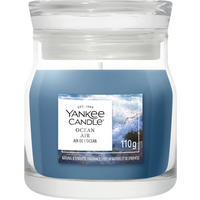 ILLATGYERTYA - pasztellkék, Basics, paraffin (6.7/8.4/6.7cm) - Yankee Candle