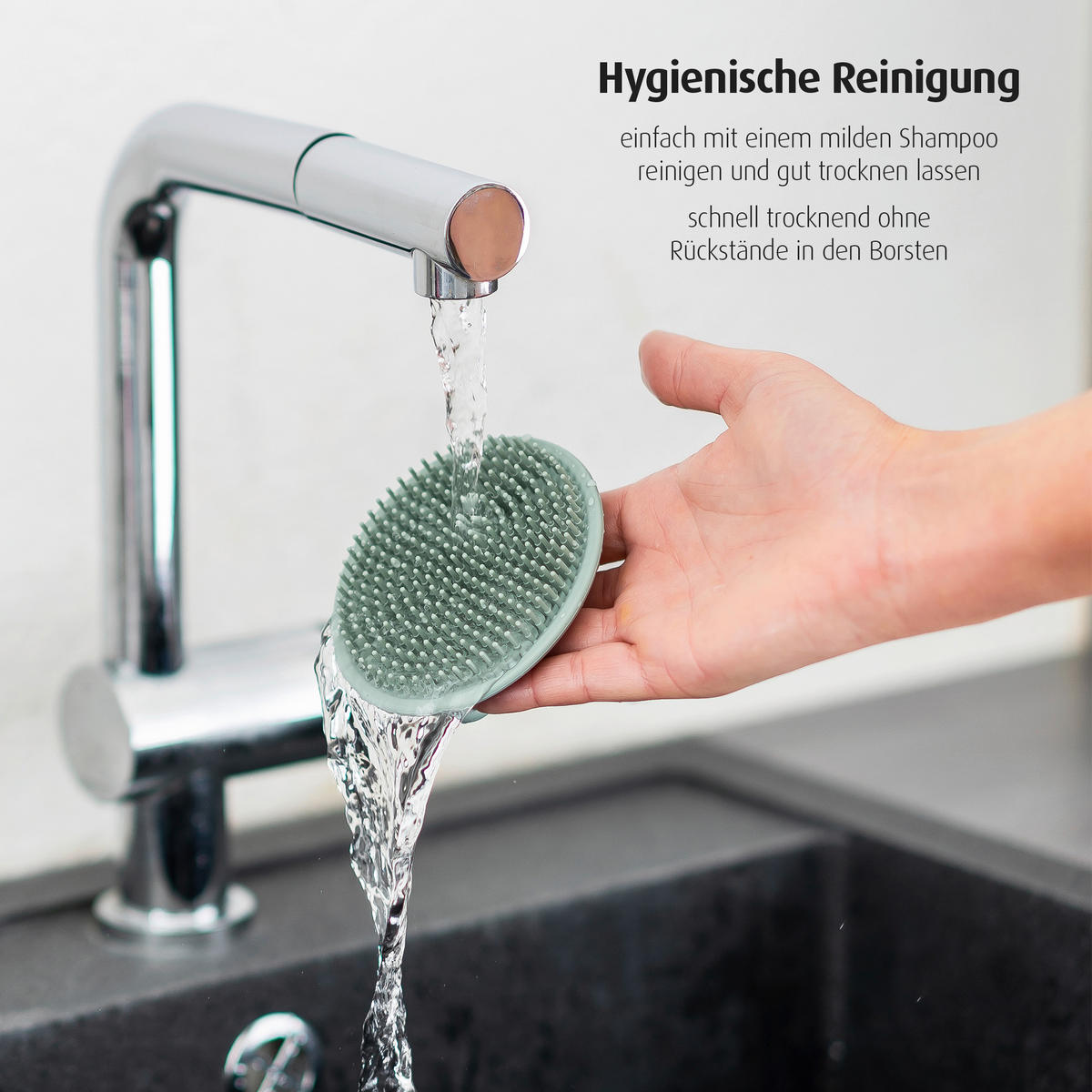 BABYBÜRSTE - Mintgrün, Basics, Kunststoff (9,4/3,8/8,4cm) - Reer