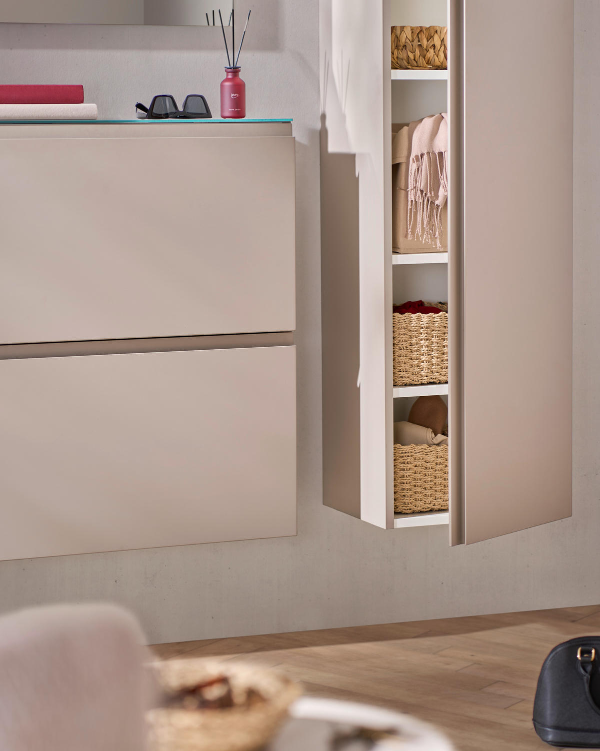 HÄNGESCHUHSCHRANK Gardasee  in 160/81/22 cm  - Taupe, Design, Glas/Holzwerkstoff (160/81/22cm) - Moderano