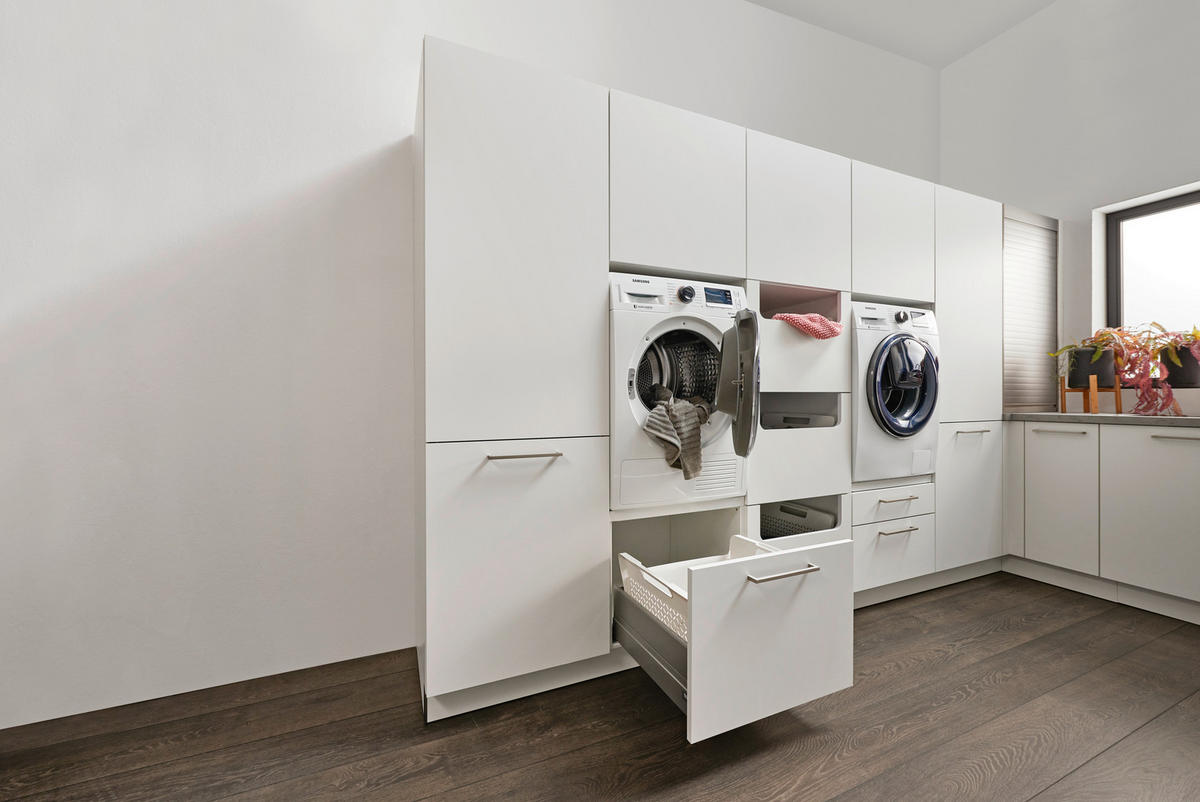 HAUSWIRTSCHAFTSRAUM  in Weiß  - Weiß, Design, Holzwerkstoff - Dieter Knoll