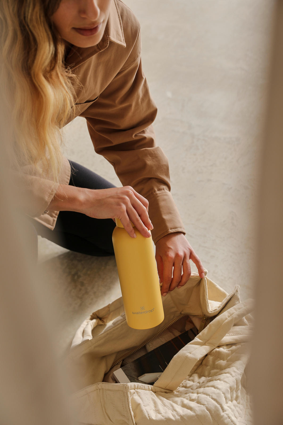 VATTENFLASKA 0,6 l  - gul, Trend, metall (600ml) - waterdrop