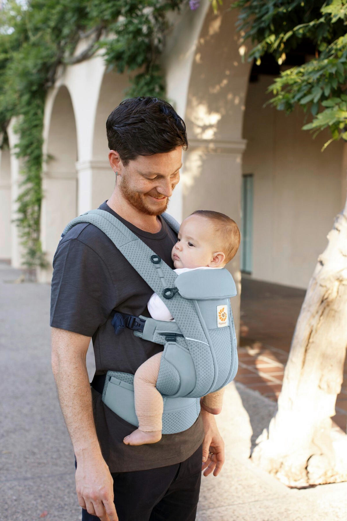 KENGUR NOSILJKA  Omni Breeze  - svetloplava, Osnovno, tekstil (0,7kg) - Ergo Baby