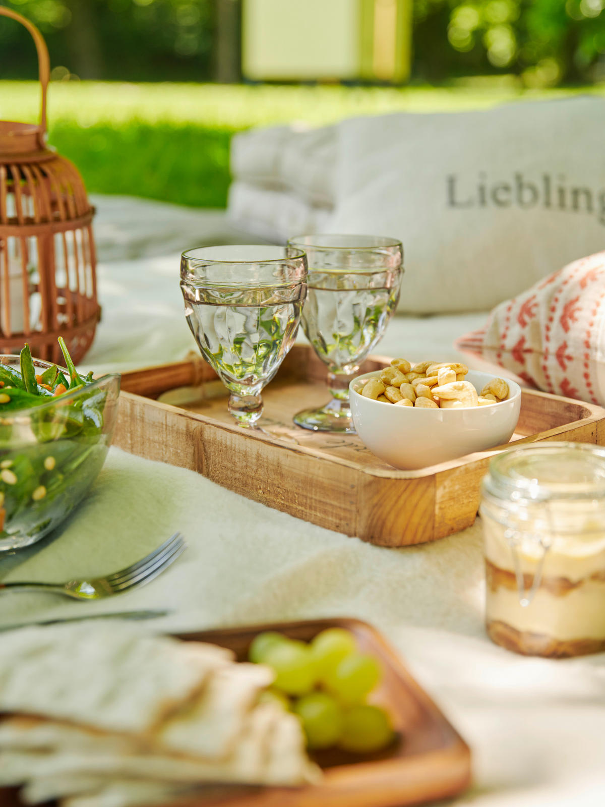 ZIERKISSEN  40/60 cm   - Weiß/Grau, Design, Textil (40/60cm) - David Fussenegger