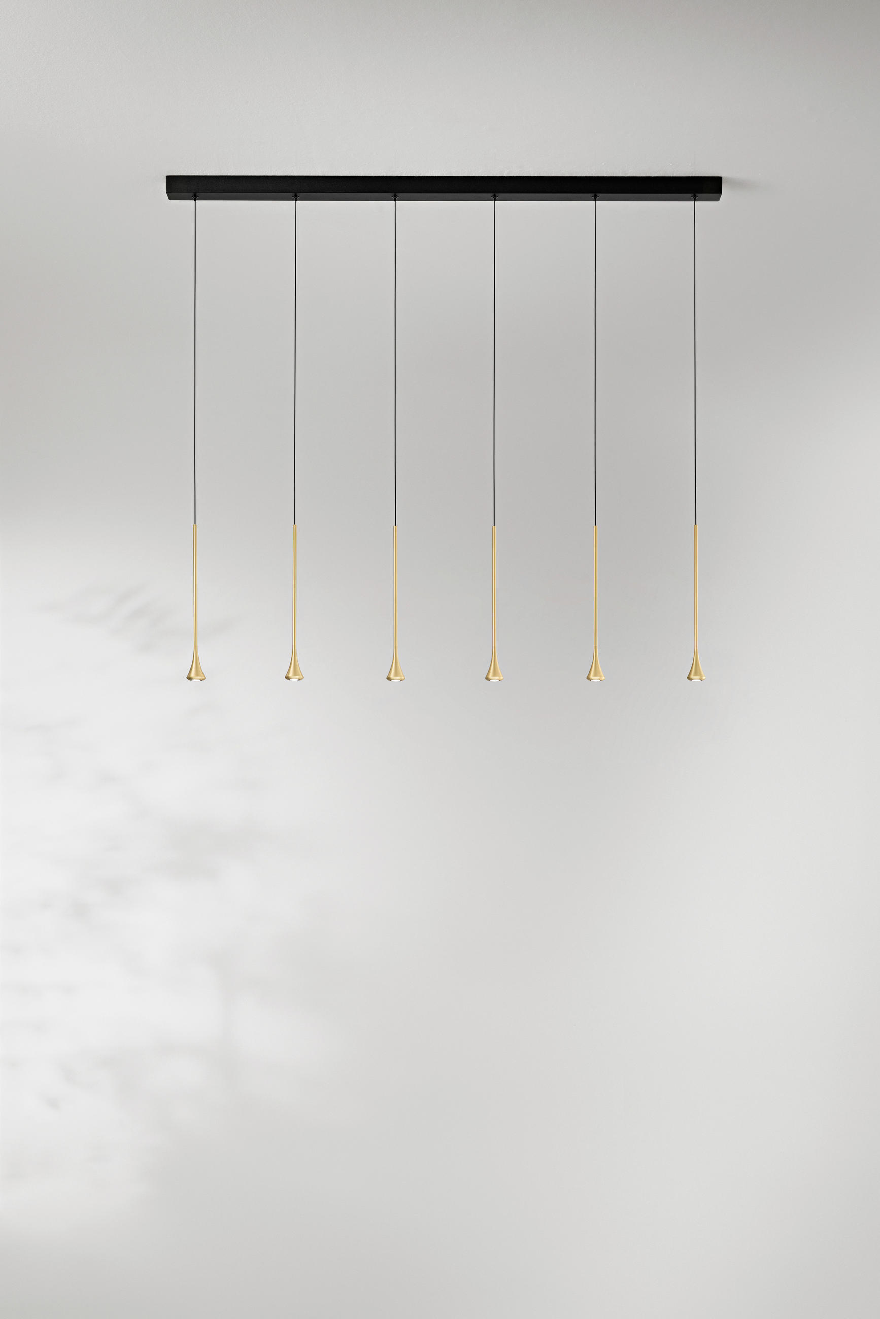 LED-HÄNGELEUCHTE SUSA 110/5/200 cm   - Messingfarben/Schwarz, KONVENTIONELL, Metall (110/5/200cm) - Fabas Luce