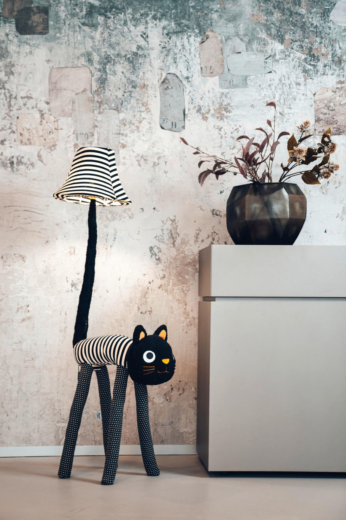 LED-STEHLEUCHTE Luna die Katze 32/62/126 cm   - Schwarz/Weiß, LIFESTYLE, Textil/Metall (32/62/126cm) - Happy Lamps