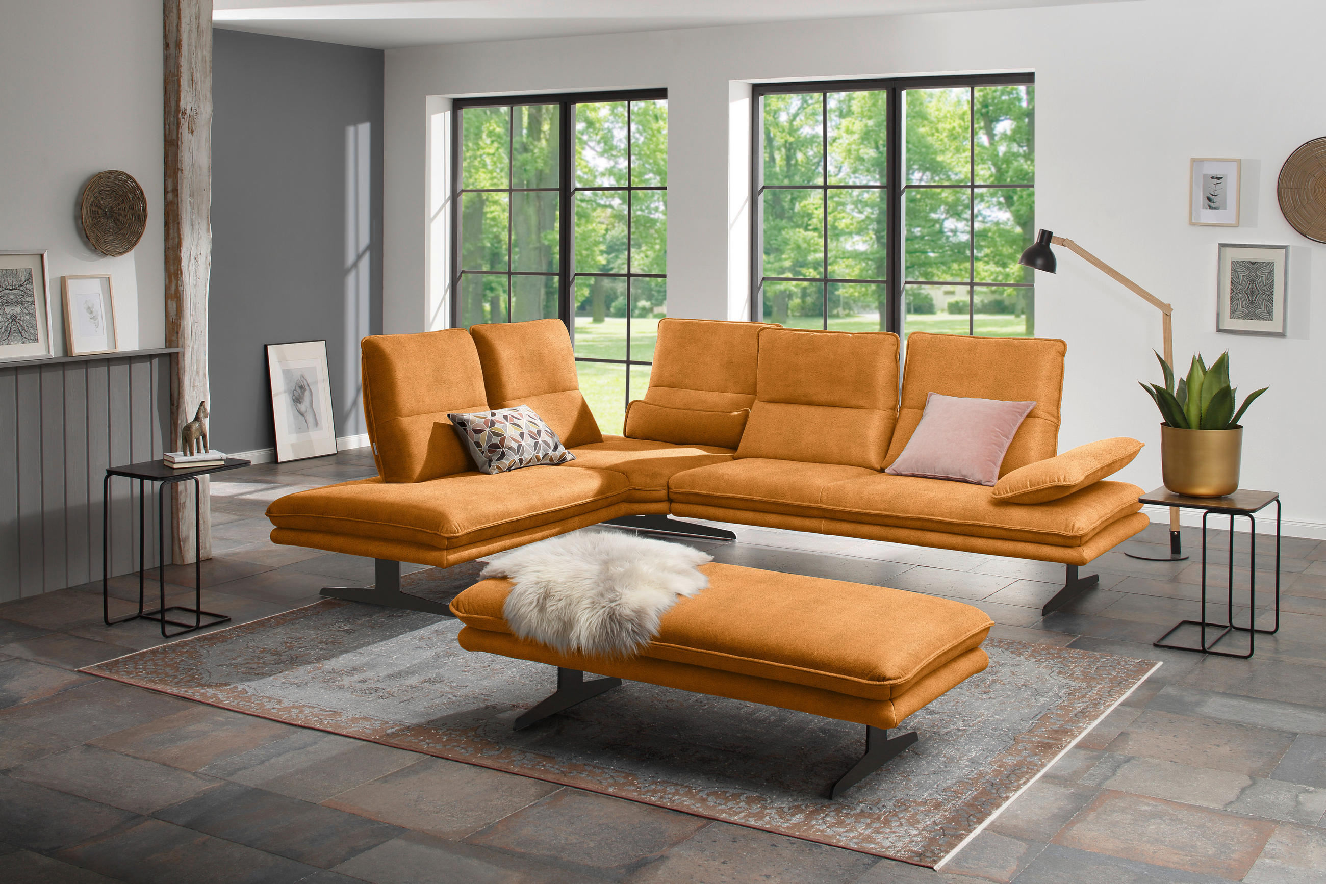 ECKSOFA in Mikrofaser Orange  - Schwarz/Orange, Design, Textil/Metall (224/284cm) - Chilliano