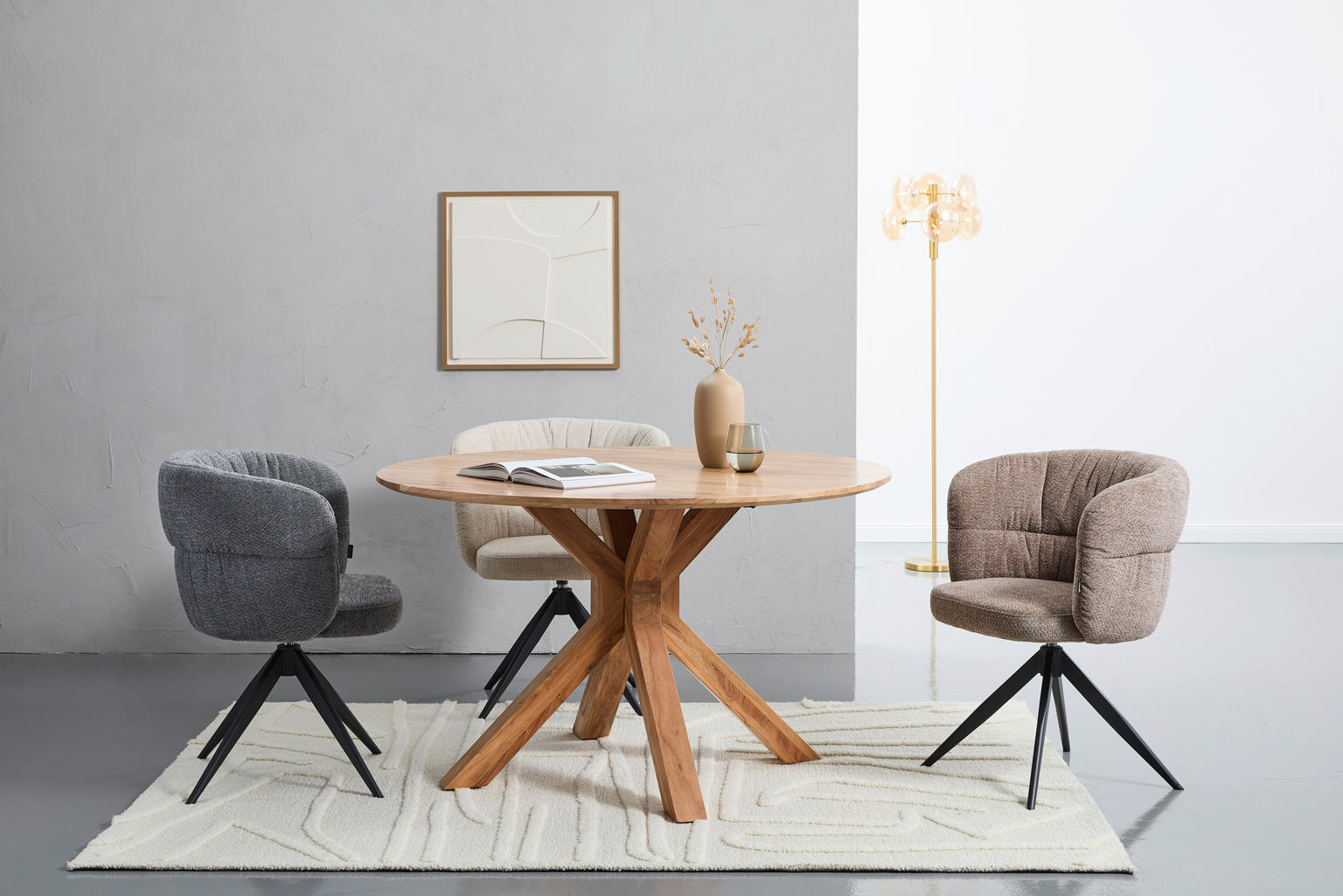 ESSTISCH in Holz 130/130/76 cm Akaziefarben - Einrichtungsbeispiel