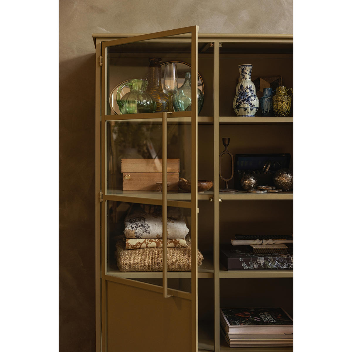 VITRINE in Khaki  - Khaki, Design, Glas/Metall (99/170/44cm) - Livetastic