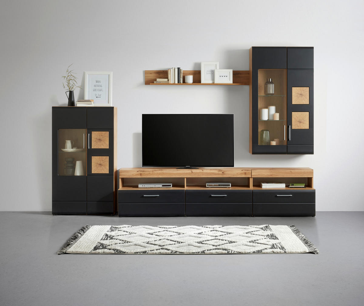 SET MOBILA LIVING in negru, culoare lemn stejar  - culoare crom/culoare lemn stejar, Konventionell, sticlă/metal (330/208/52cm) - Hom`in