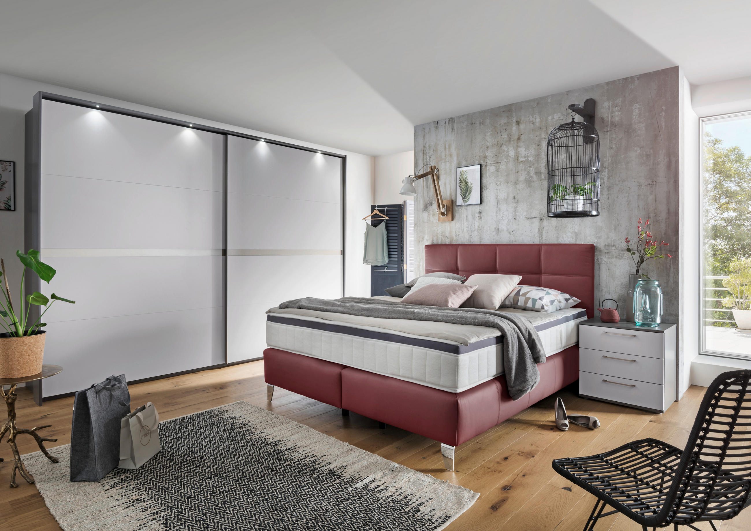 BOXSPRINGBETT 200/200 cm  in Bordeaux  - Chromfarben/Bordeaux, KONVENTIONELL, Leder/Textil (200/200cm) - Novel