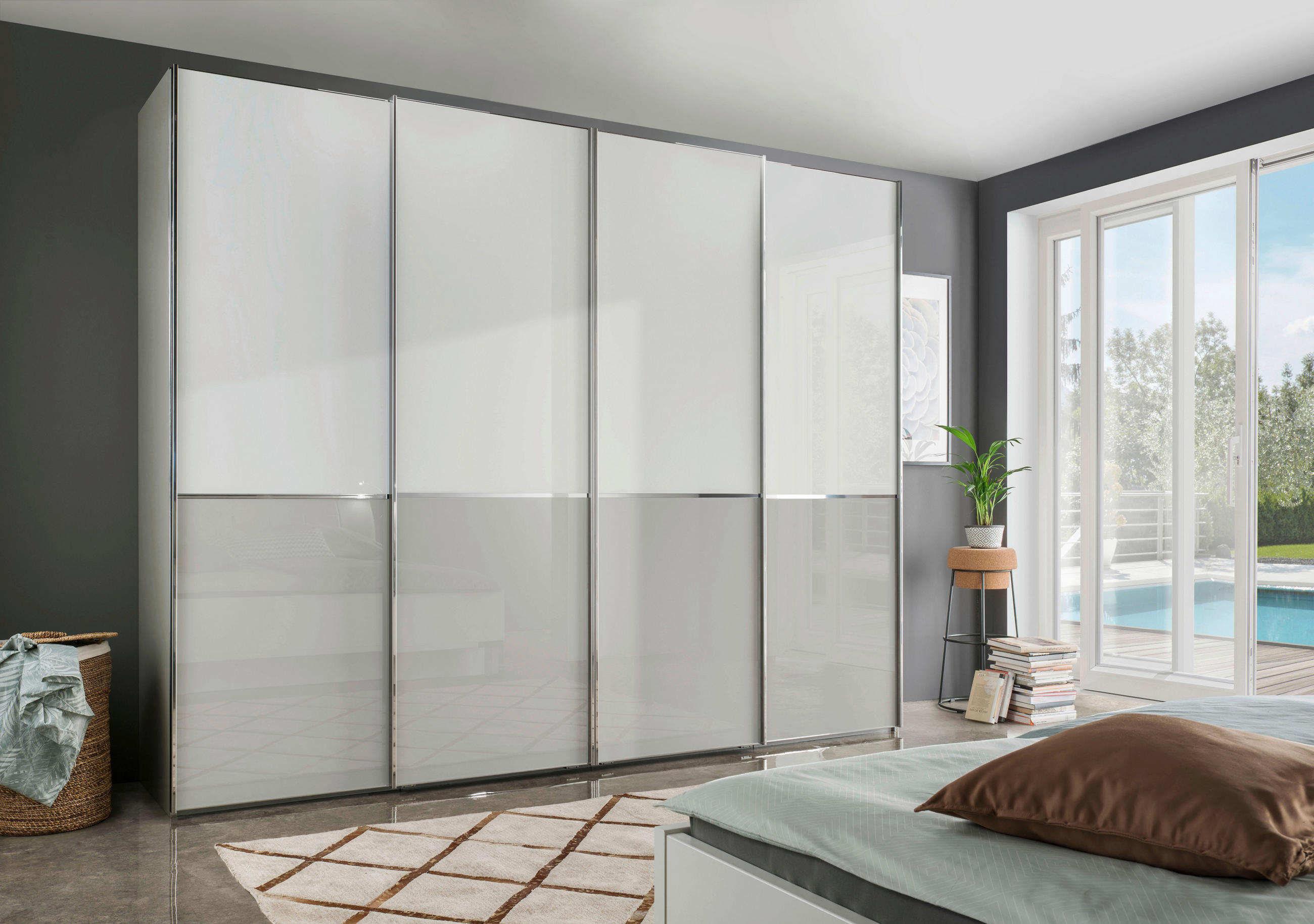 SCHWEBETÜRENSCHRANK 300/217/67 cm 4-türig Grau, Weiß  - Chromfarben/Weiß, KONVENTIONELL, Glas/Holzwerkstoff (300/217/67cm) - Novel